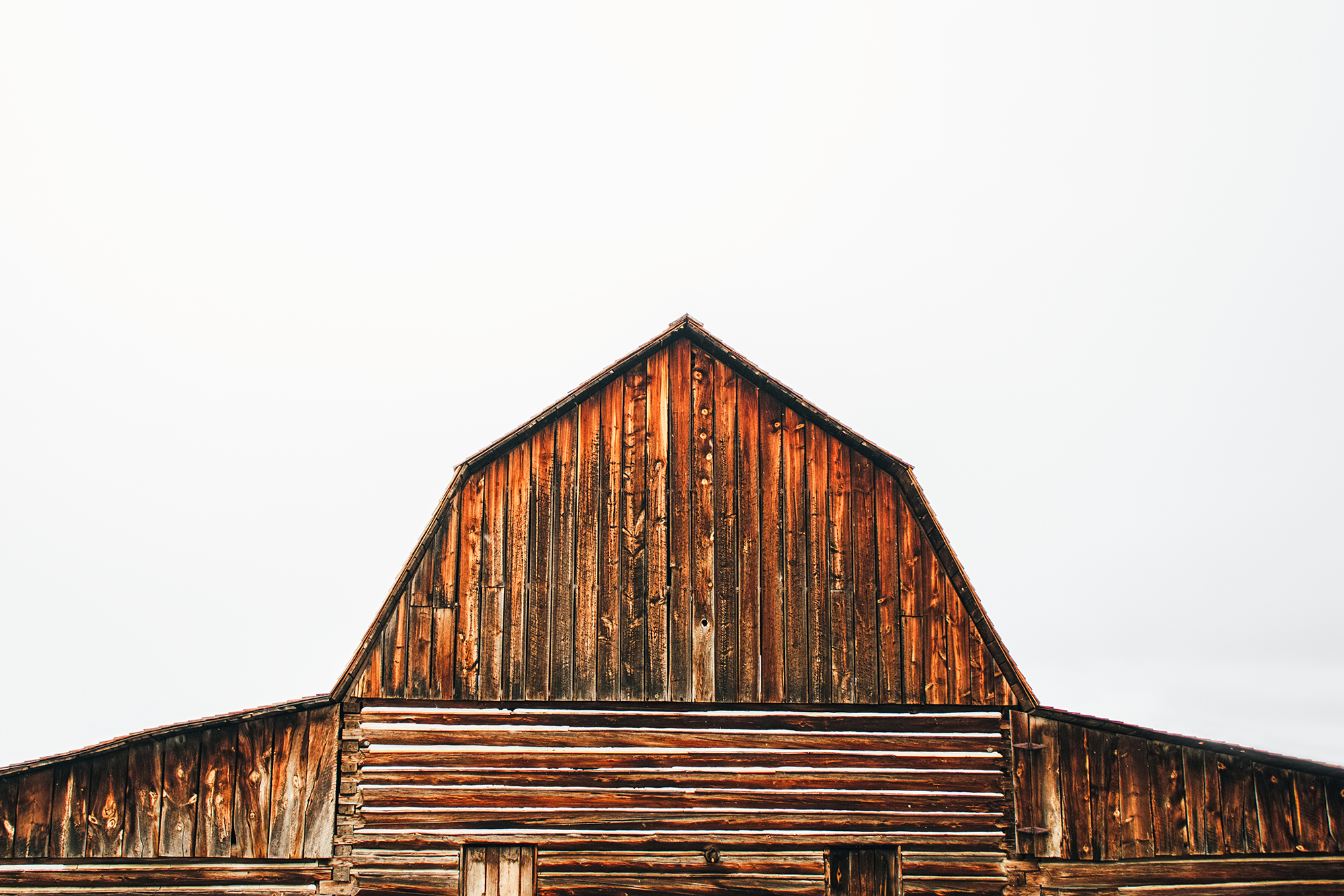 Barn Photography geometrical | Hayley Moore Photography | Fort Wayne, Indiana Photographer | www.hayleymoore.com