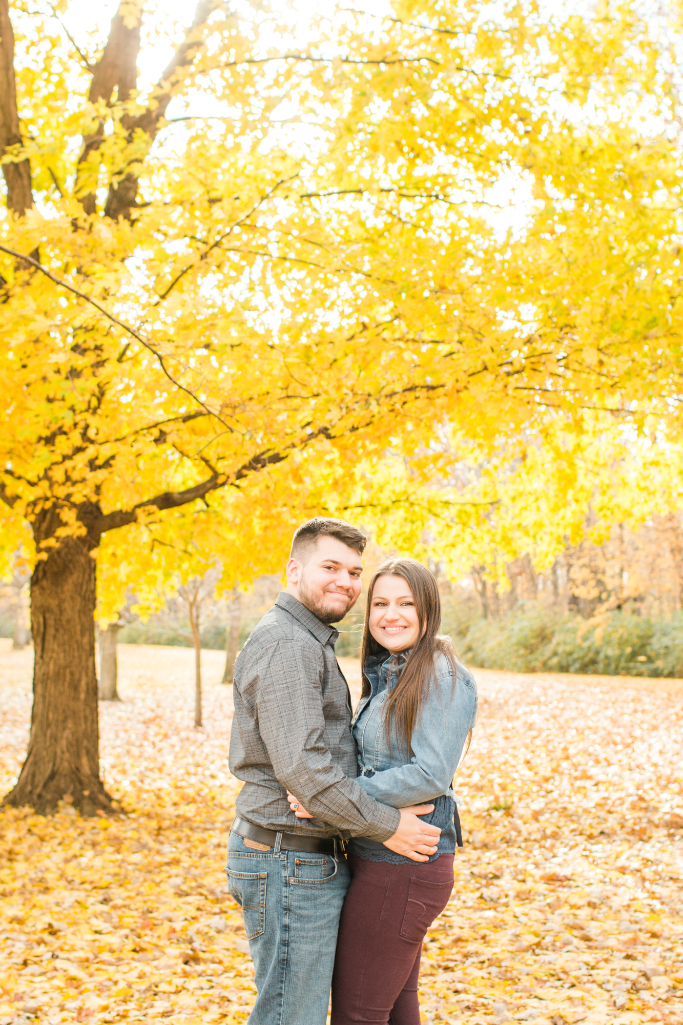 hayley-moore-photography-fort-wayne-indiana-wedding-photographer-engagement-fall-session-midwest-ohio-michigan-chicago-photographer