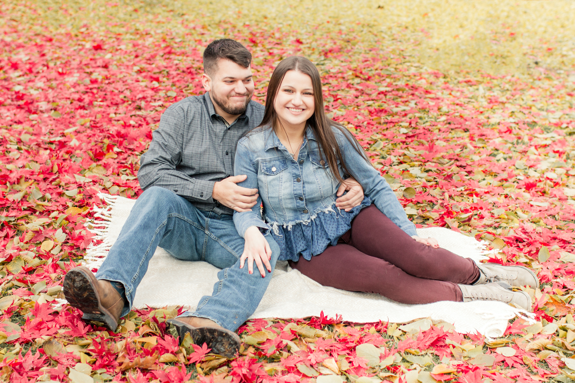 hayley-moore-photography-fort-wayne-indiana-wedding-photographer-engagement-fall-session-midwest-ohio-michigan-chicago-photographer