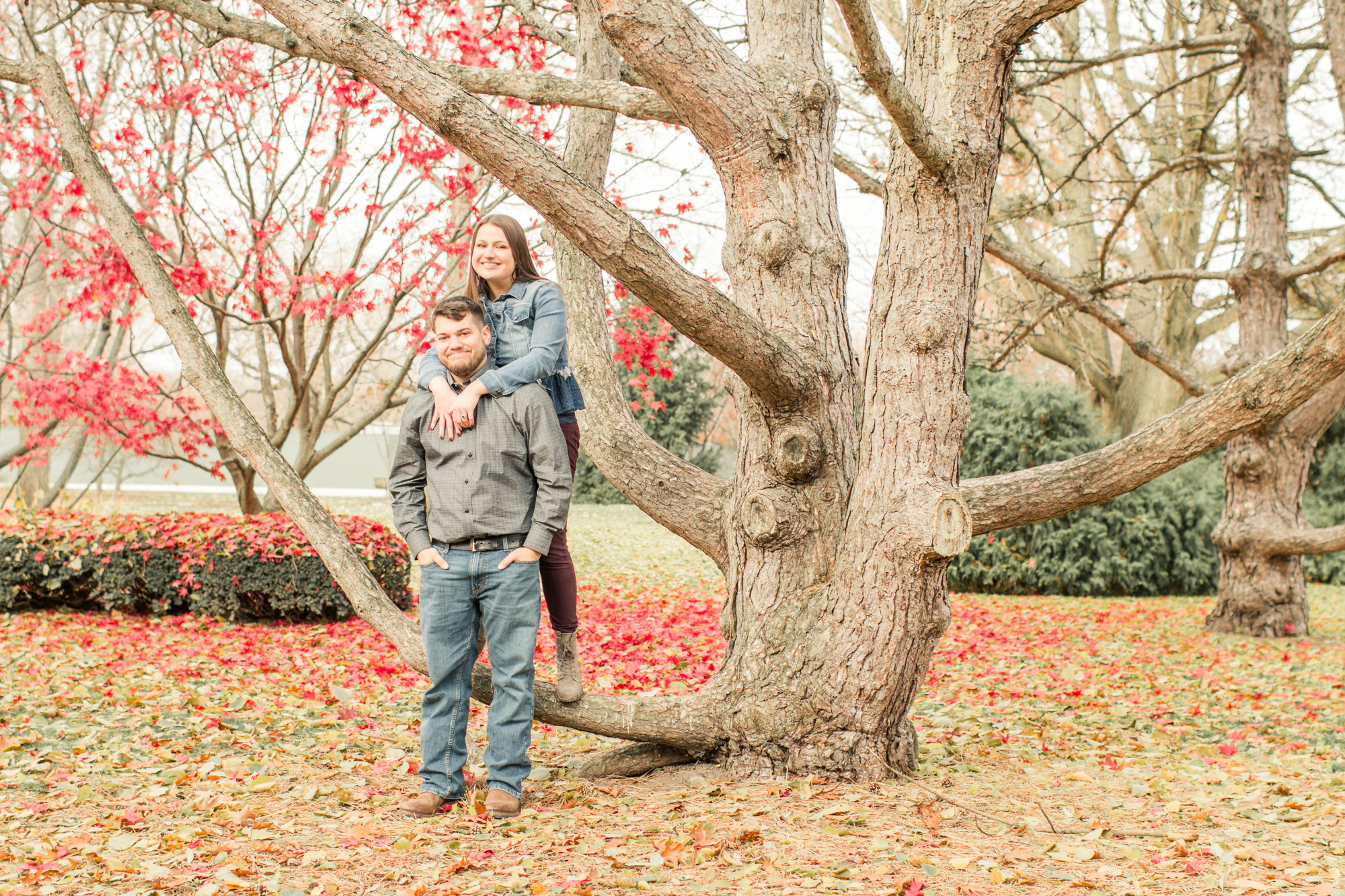 hayley-moore-photography-fort-wayne-indiana-wedding-photographer-engagement-fall-session-midwest-ohio-michigan-chicago-photographer