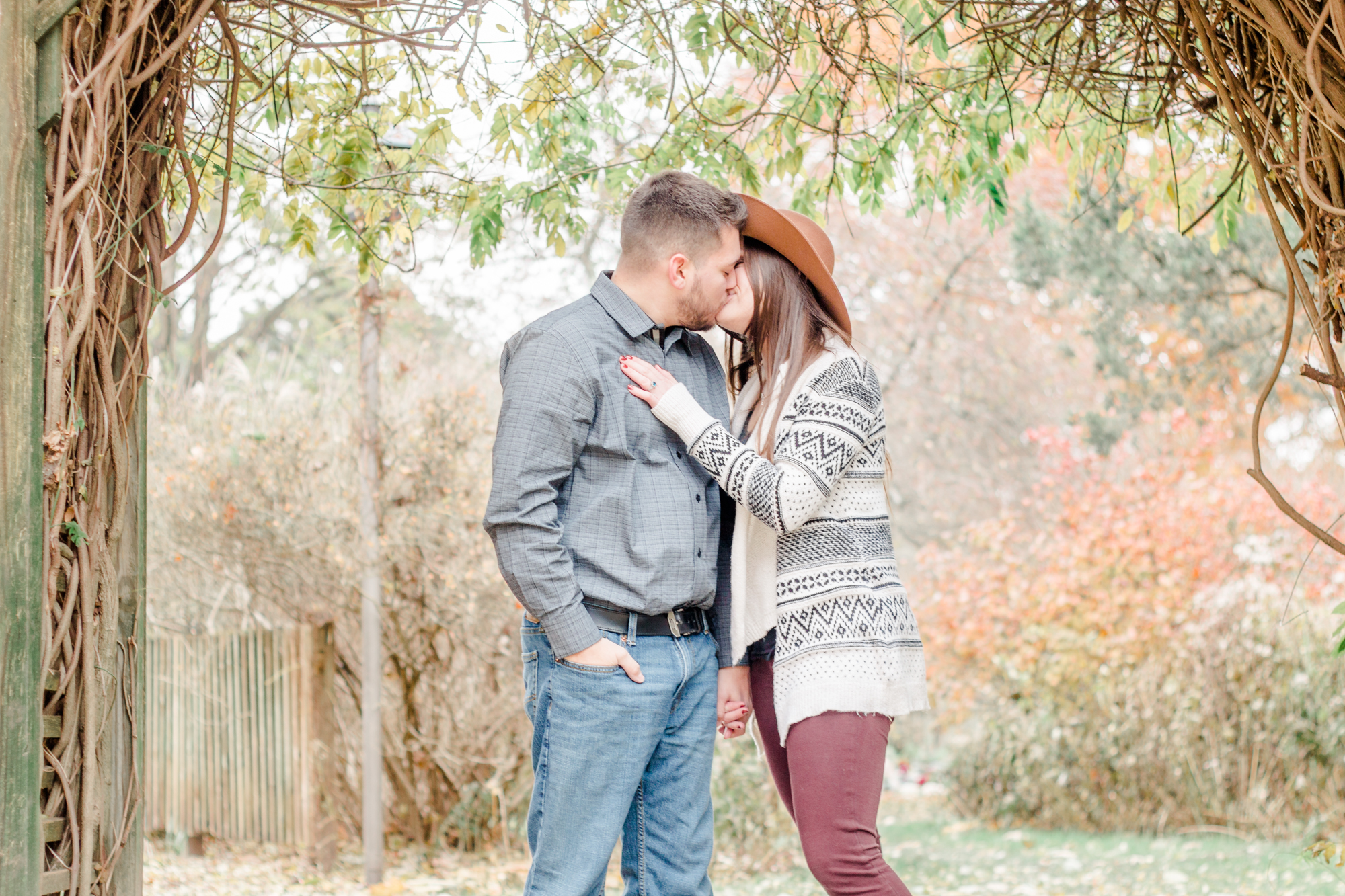 hayley-moore-photography-fort-wayne-indiana-wedding-photographer-engagement-fall-session-midwest-ohio-michigan-chicago-photographer