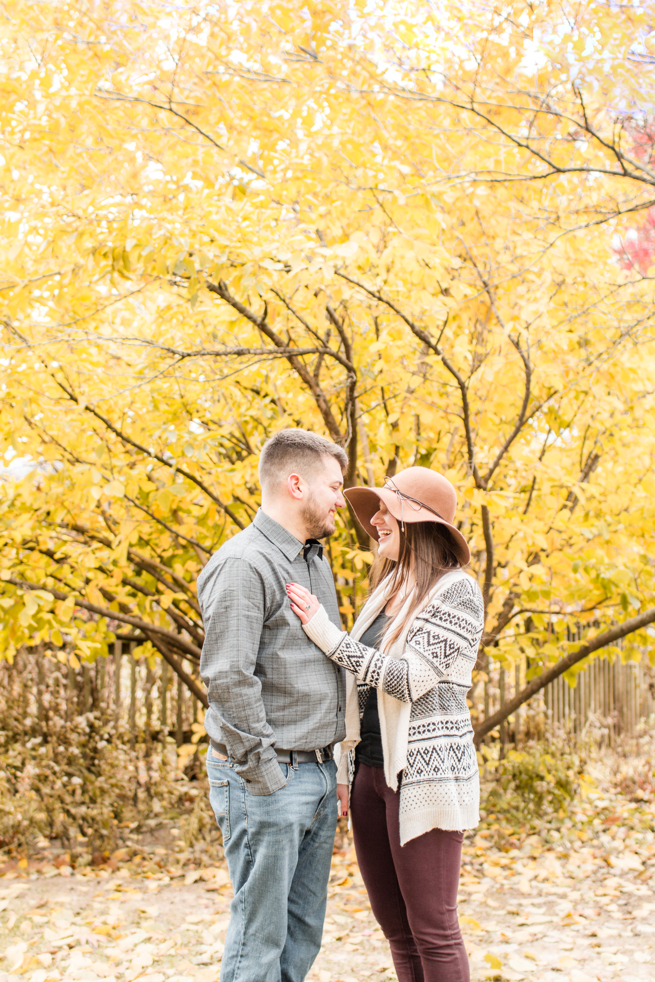 hayley-moore-photography-fort-wayne-indiana-wedding-photographer-engagement-fall-session-midwest-ohio-michigan-chicago-photographer