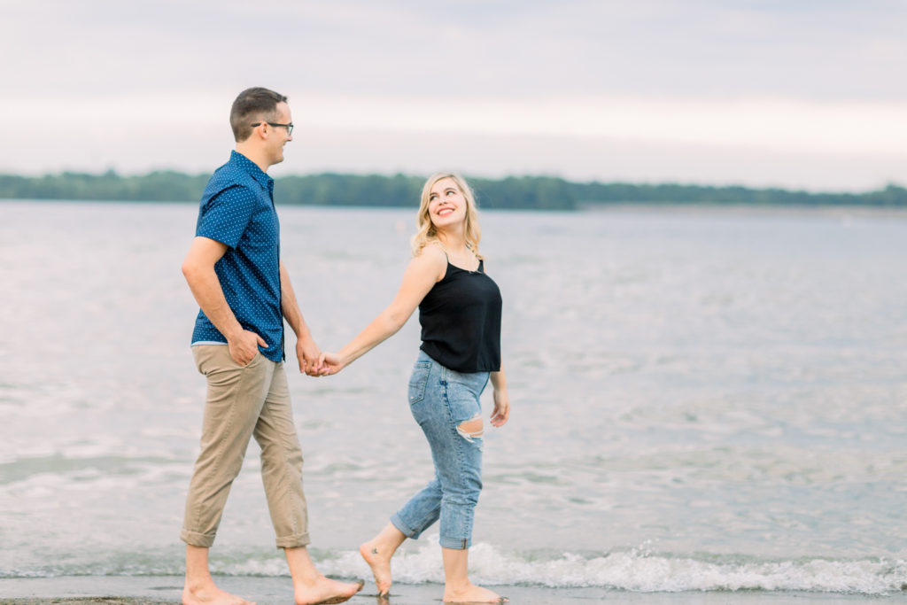 hayley-moore-photography-columbus-engagement-photographer-inniswood-gardens-alum-creek-ohio