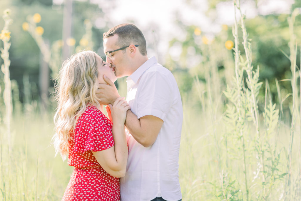 hayley-moore-photography-columbus-engagement-photographer-inniswood-gardens-alum-creek-ohio