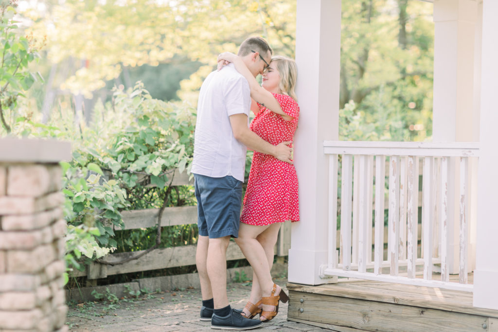 hayley-moore-photography-columbus-engagement-photographer-inniswood-gardens-alum-creek-ohio