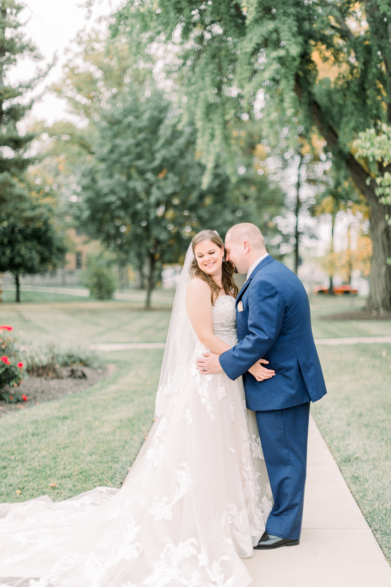 hayley-moore-photography-denise-alex-fort-wayne-fall-wedding-photographer-cerutis-st-francis-indiana