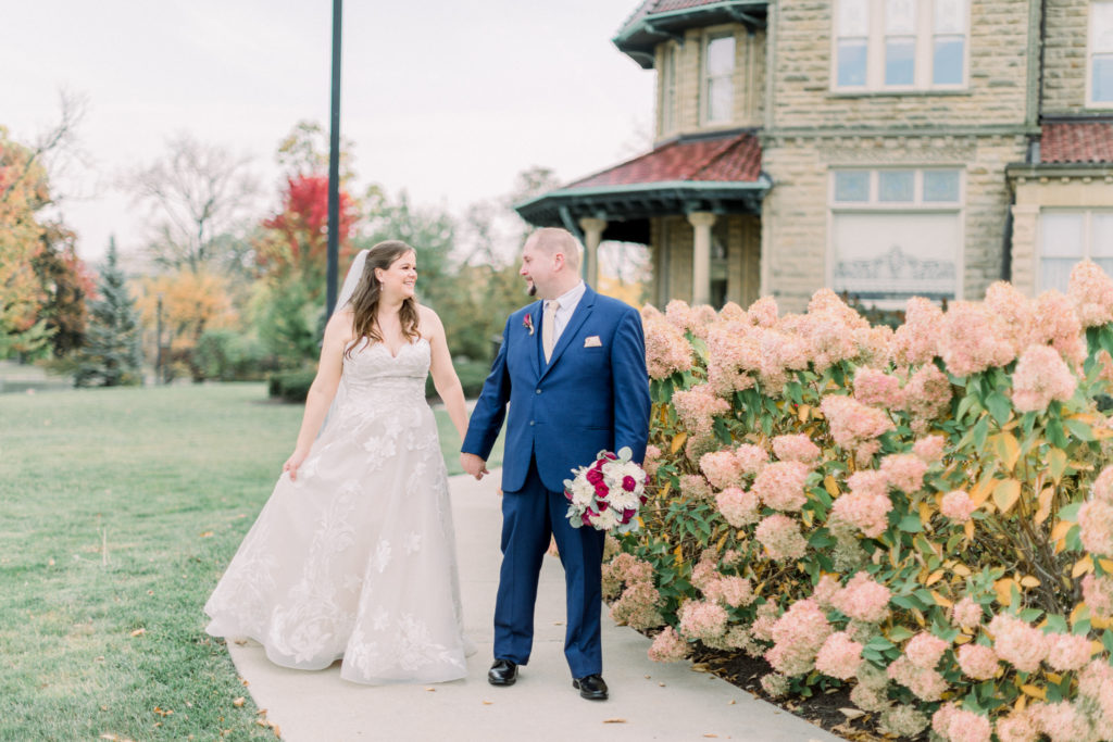 hayley-moore-photography-denise-alex-fort-wayne-fall-wedding-photographer-cerutis-st-francis-indiana