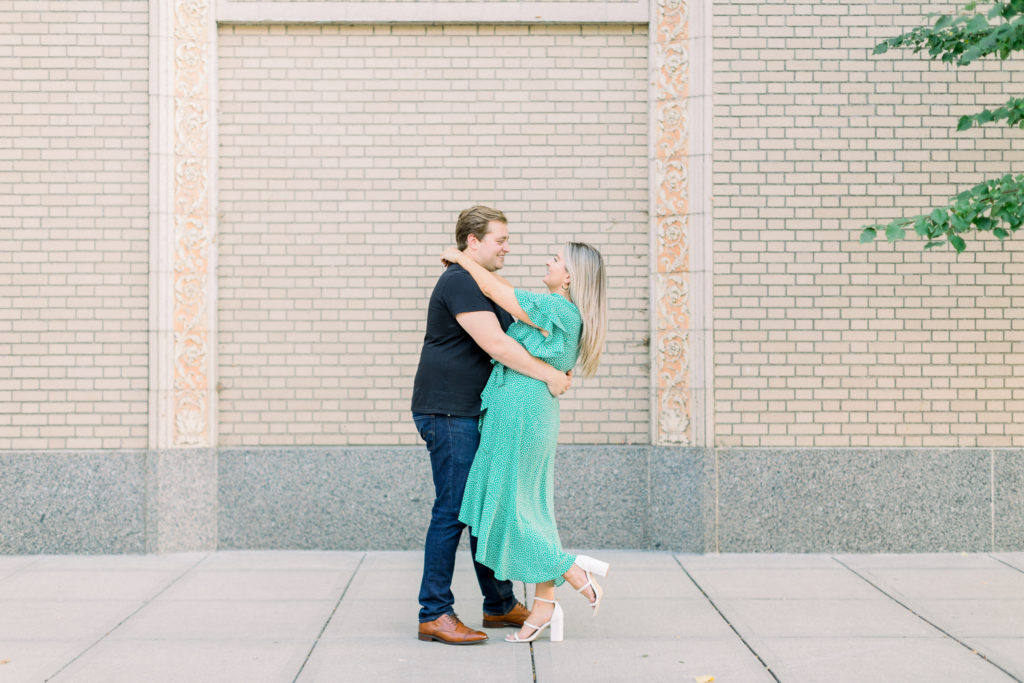 hayley-moore-photography-lauren-nate-downtown-grand-rapids-michigan-engagement