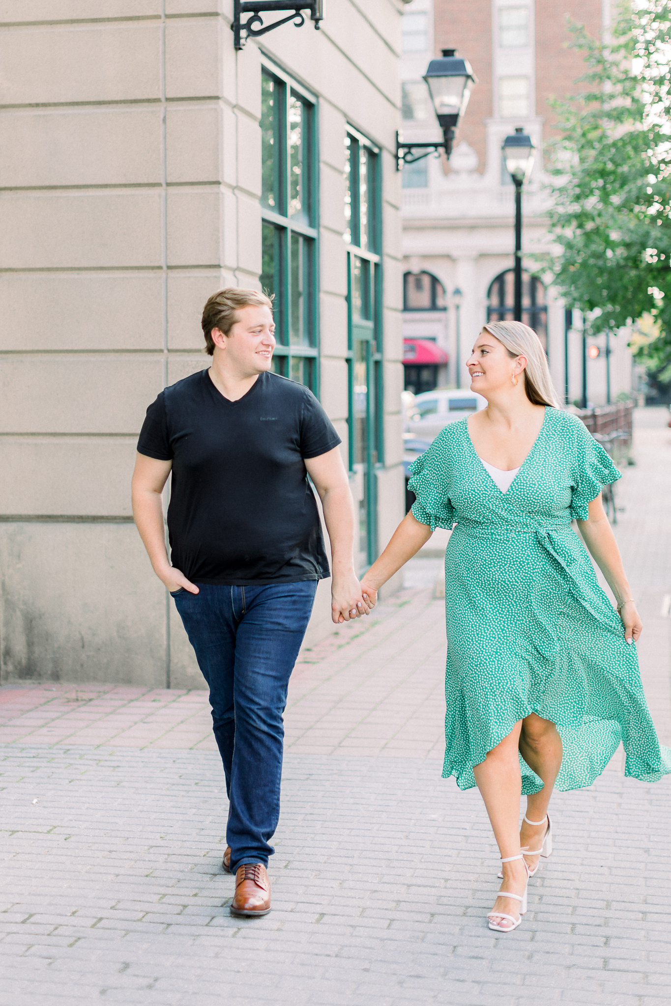 hayley-moore-photography-lauren-nate-downtown-grand-rapids-michigan-engagement