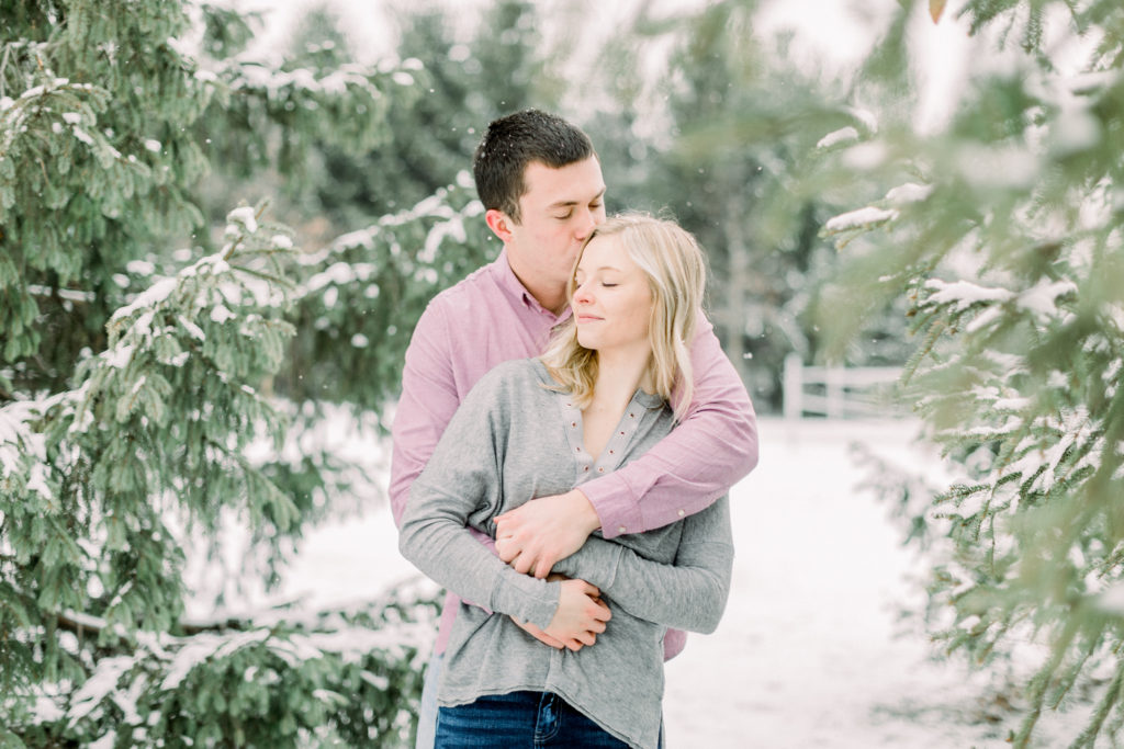 hayley-moore-photography-jill-lucas-fort-wayne-winter-mini-session-salomon-farm-park