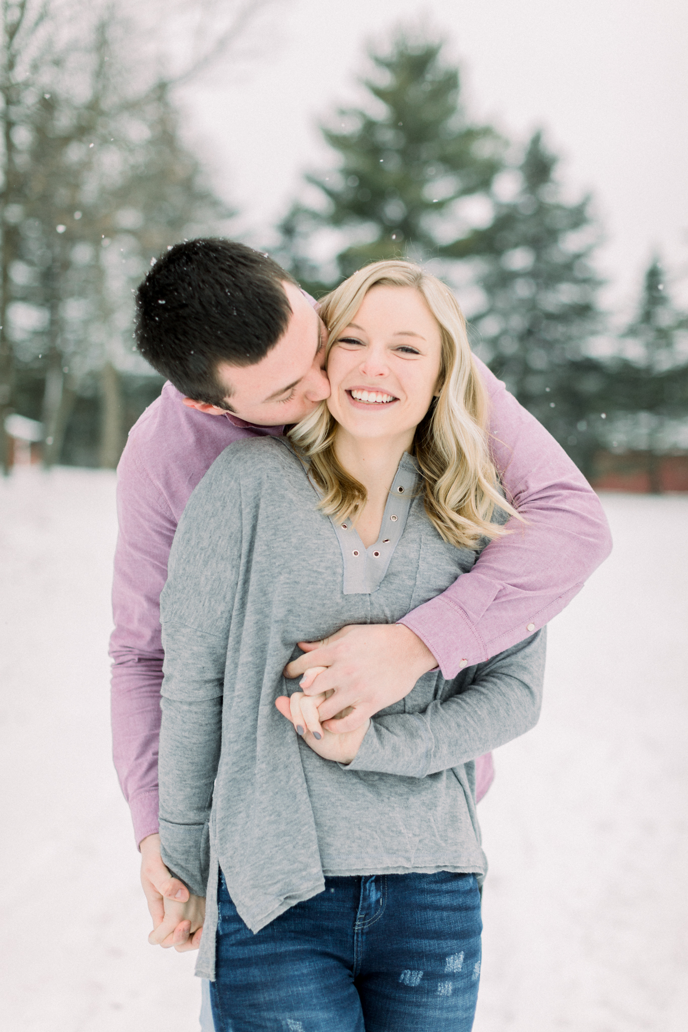 hayley-moore-photography-jill-lucas-fort-wayne-winter-mini-session-salomon-farm-park