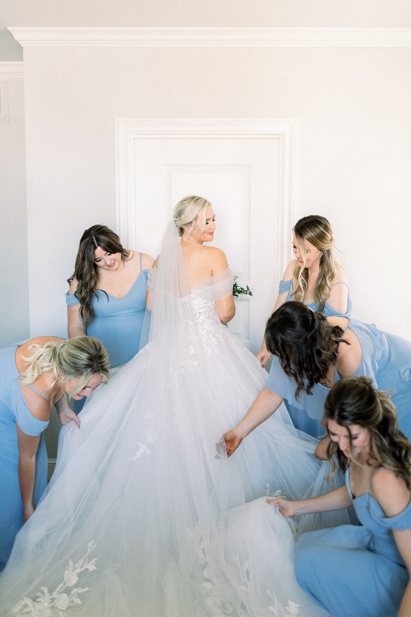 Hayley-Moore-Photography-Iron-Ember-Romantic-Wedding-Carmel-Indiana