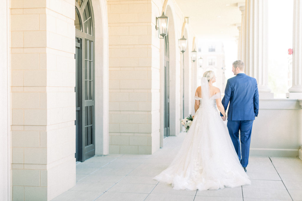 Hayley-Moore-Photography-Iron-Ember-Romantic-Wedding-Carmel-Indiana