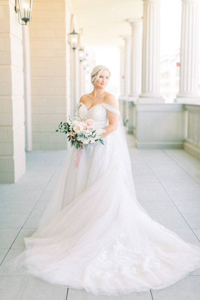Hayley-Moore-Photography-Iron-Ember-Romantic-Wedding-Carmel-Indiana