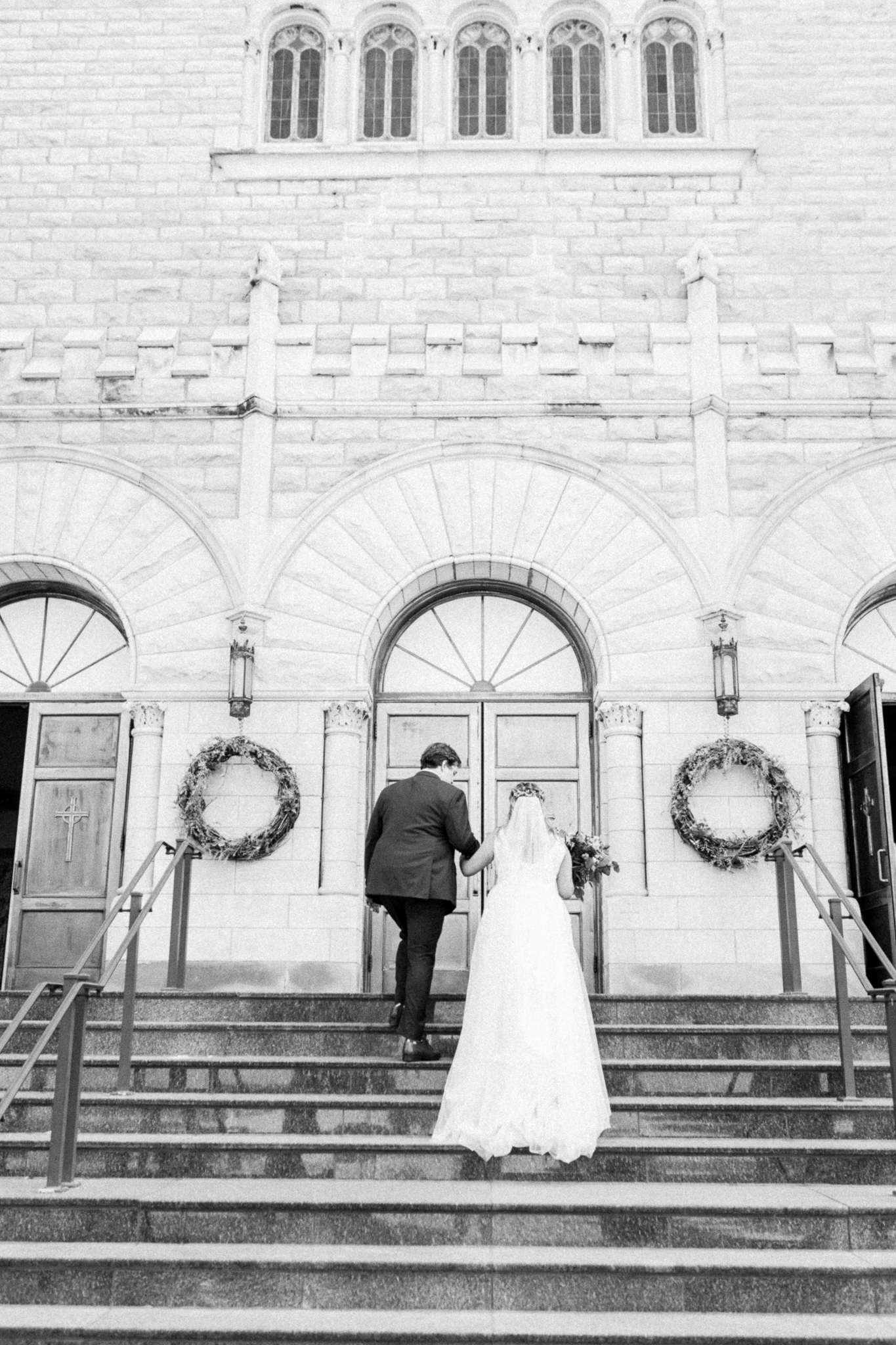 Hayley-Moore-Photography-Lauren-Nate-Downtown-Grand-Rapids-Wedding