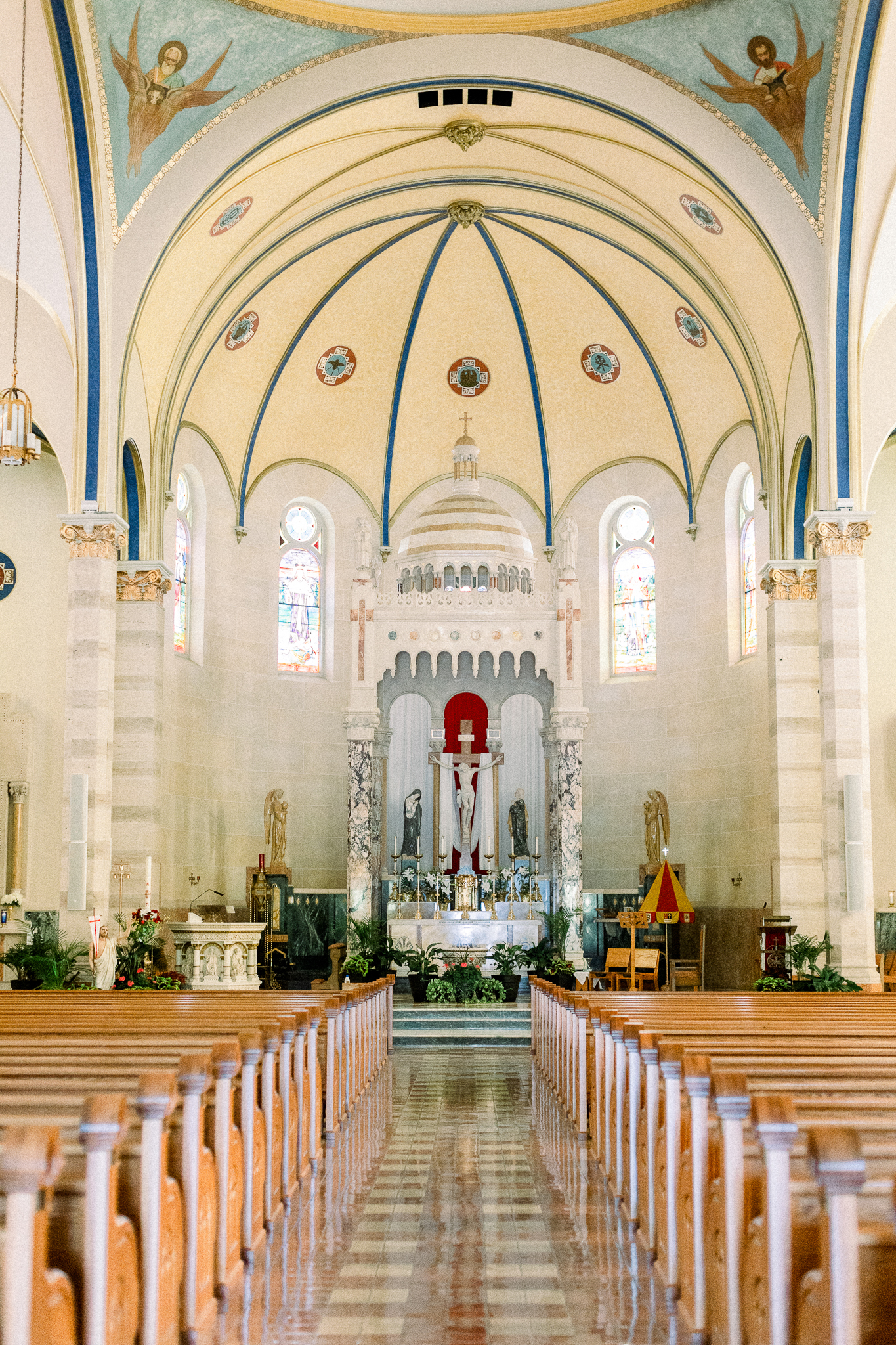 Hayley-Moore-Photography-Lauren-Nate-Downtown-Grand-Rapids-Wedding