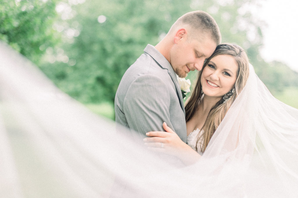 Hayley-Moore-Photography-Katlin-Dylan-Orchard-Ridge-Country-Club-Wedding-Indiana-Photographer