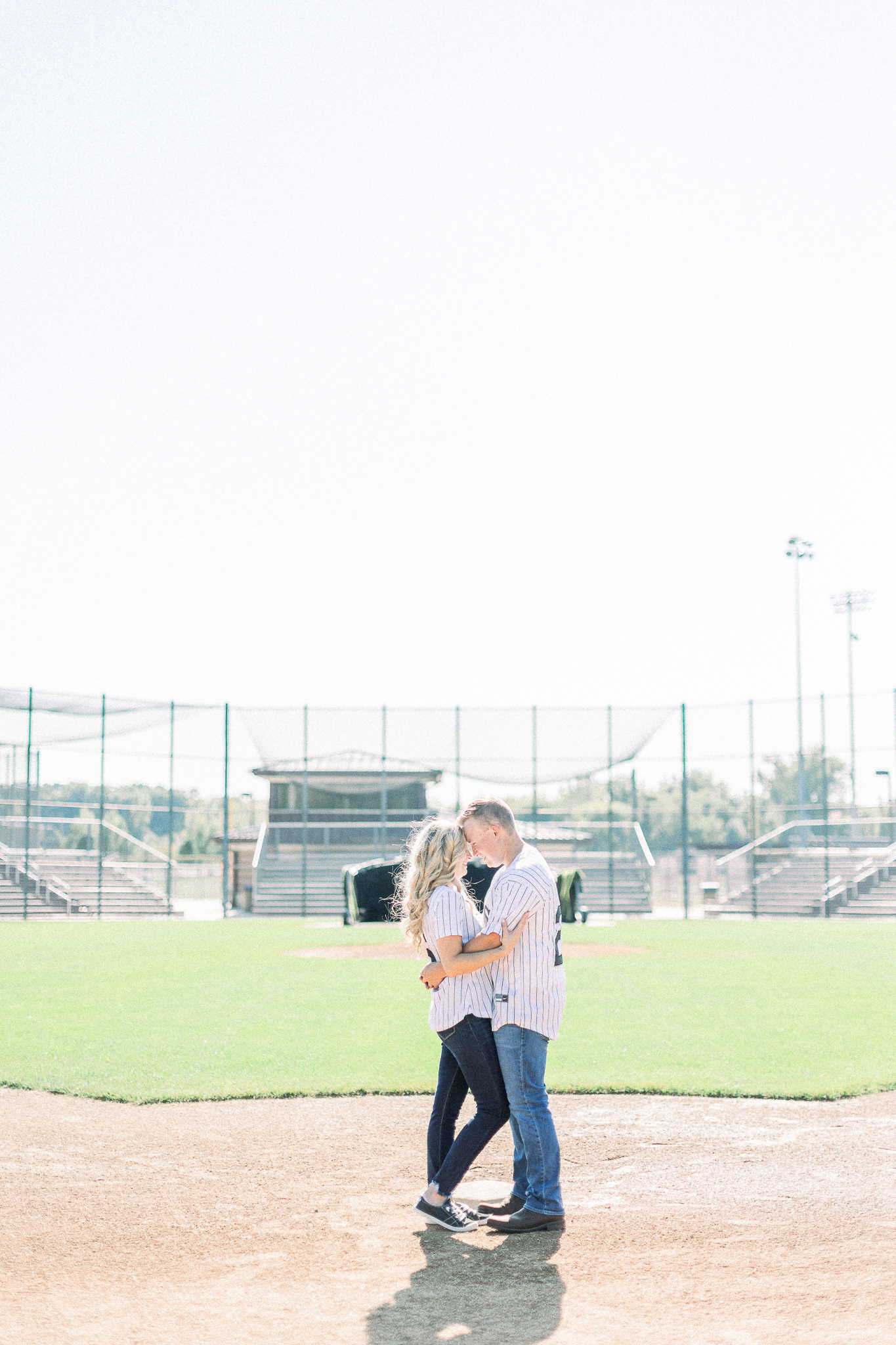 hayley-moore-photography-aubree-spencer-chesterton-indiana-engagement-photographer