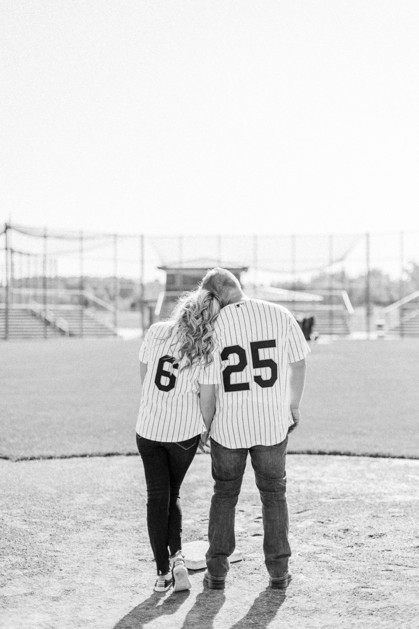 hayley-moore-photography-aubree-spencer-chesterton-indiana-engagement-photographer