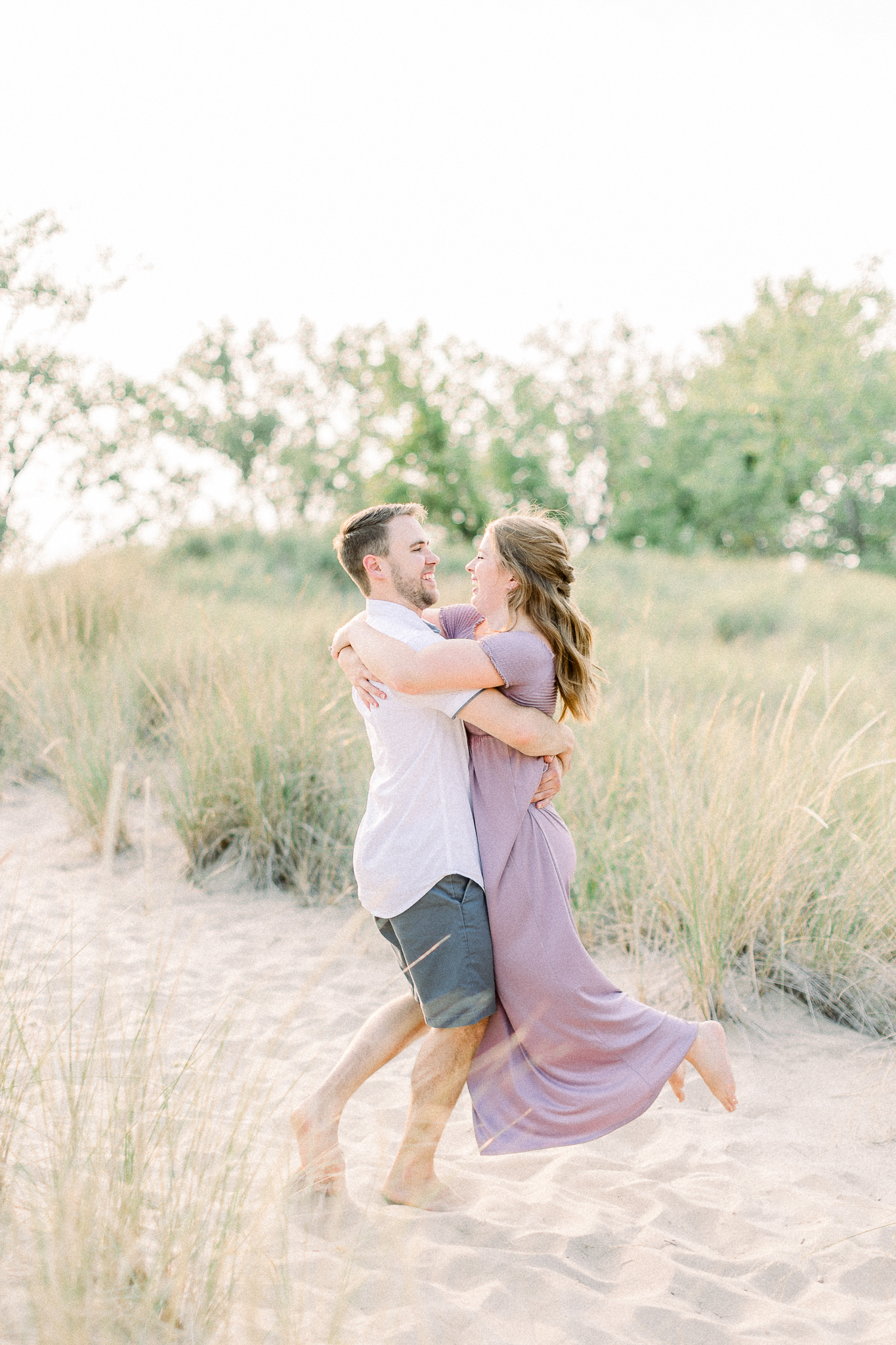 hayley-moore-photography-lauren-brad-warren-dunes-michigan-engagement-photographer