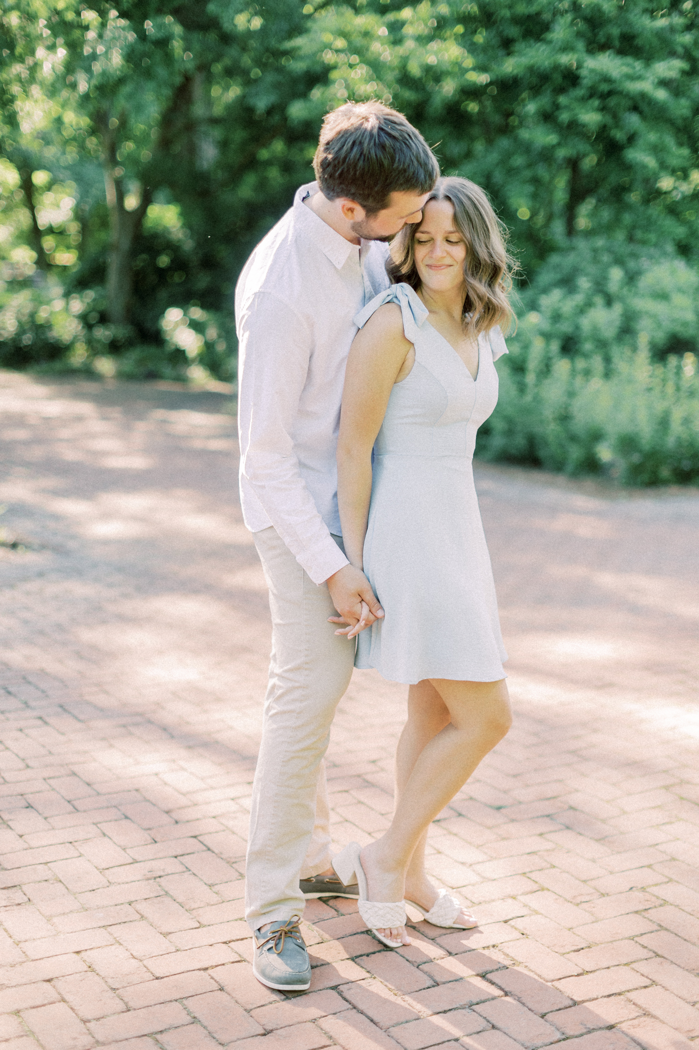 kingwood-center-gardens-engagement-columbus-wedding-photographer-hayley-moore