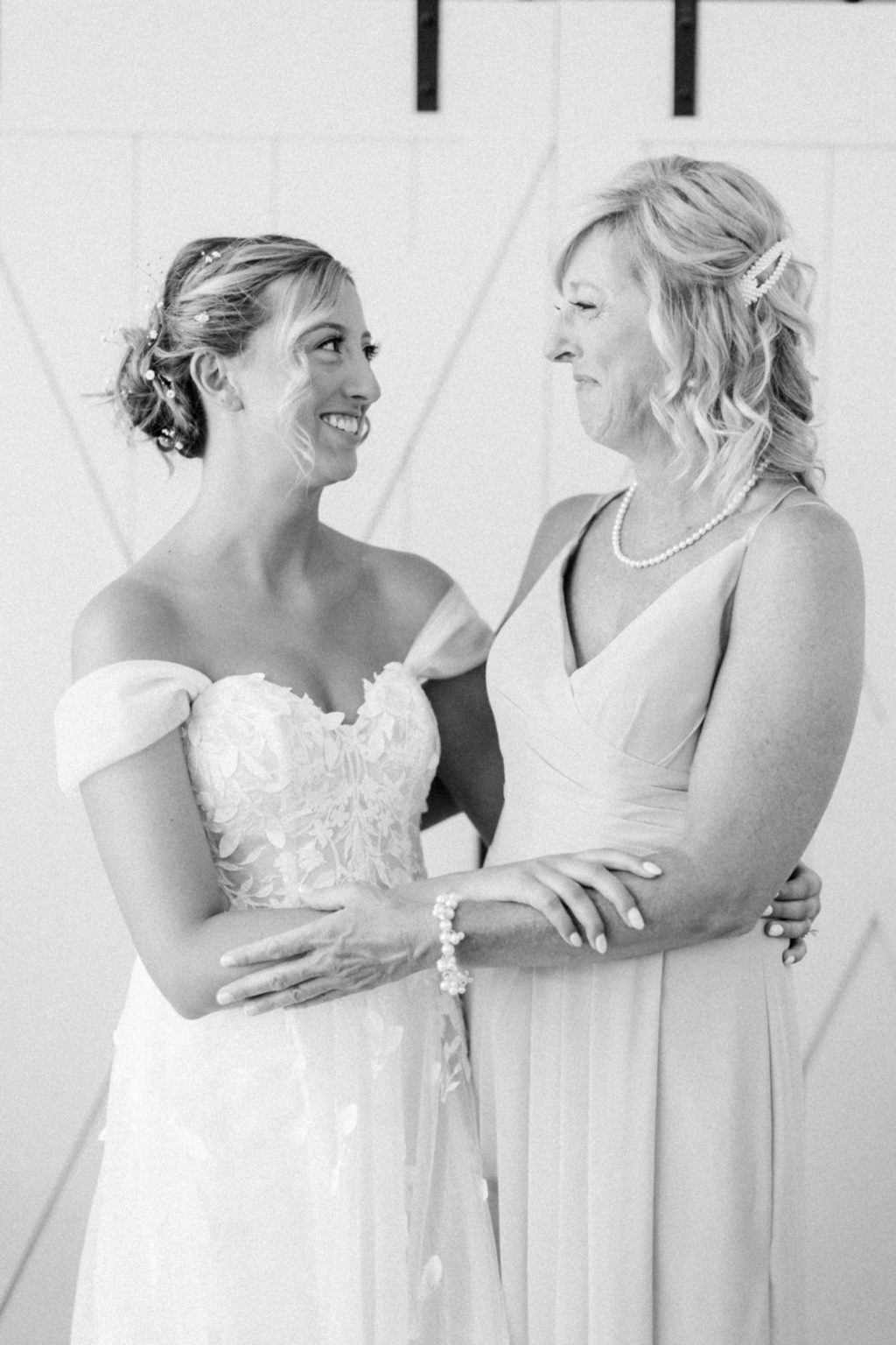 A Summer Wedding at Wild Blackberry Farm | Mr + Mrs Meyer