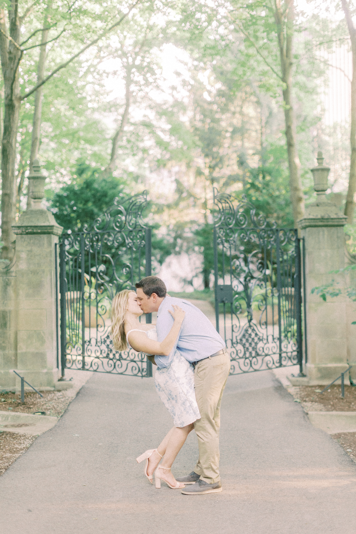 newfields-engagement-indy-wedding-photographer