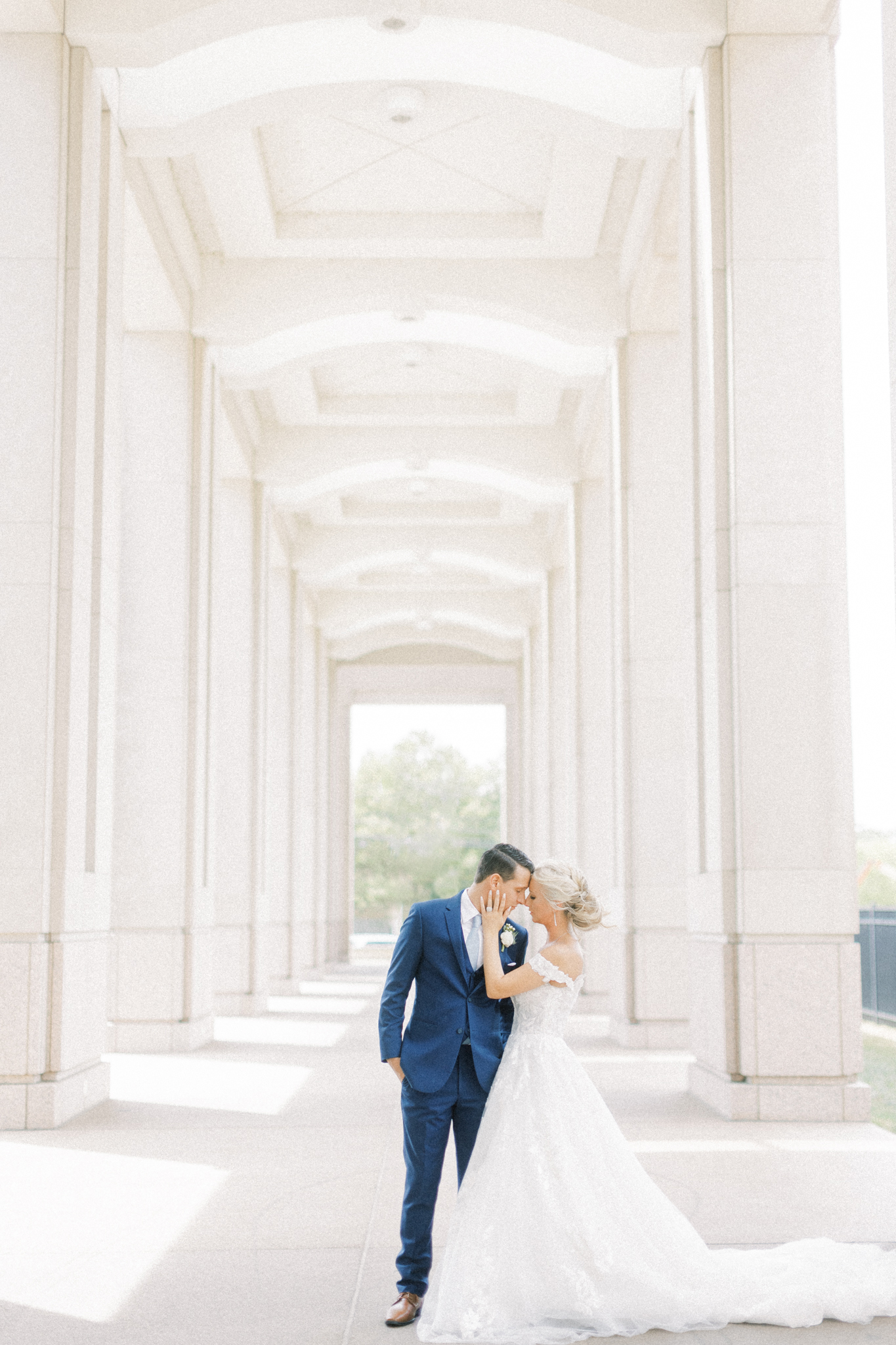 omni-hotel-downtown-indianapolis-wedding-hayley-moore-photography