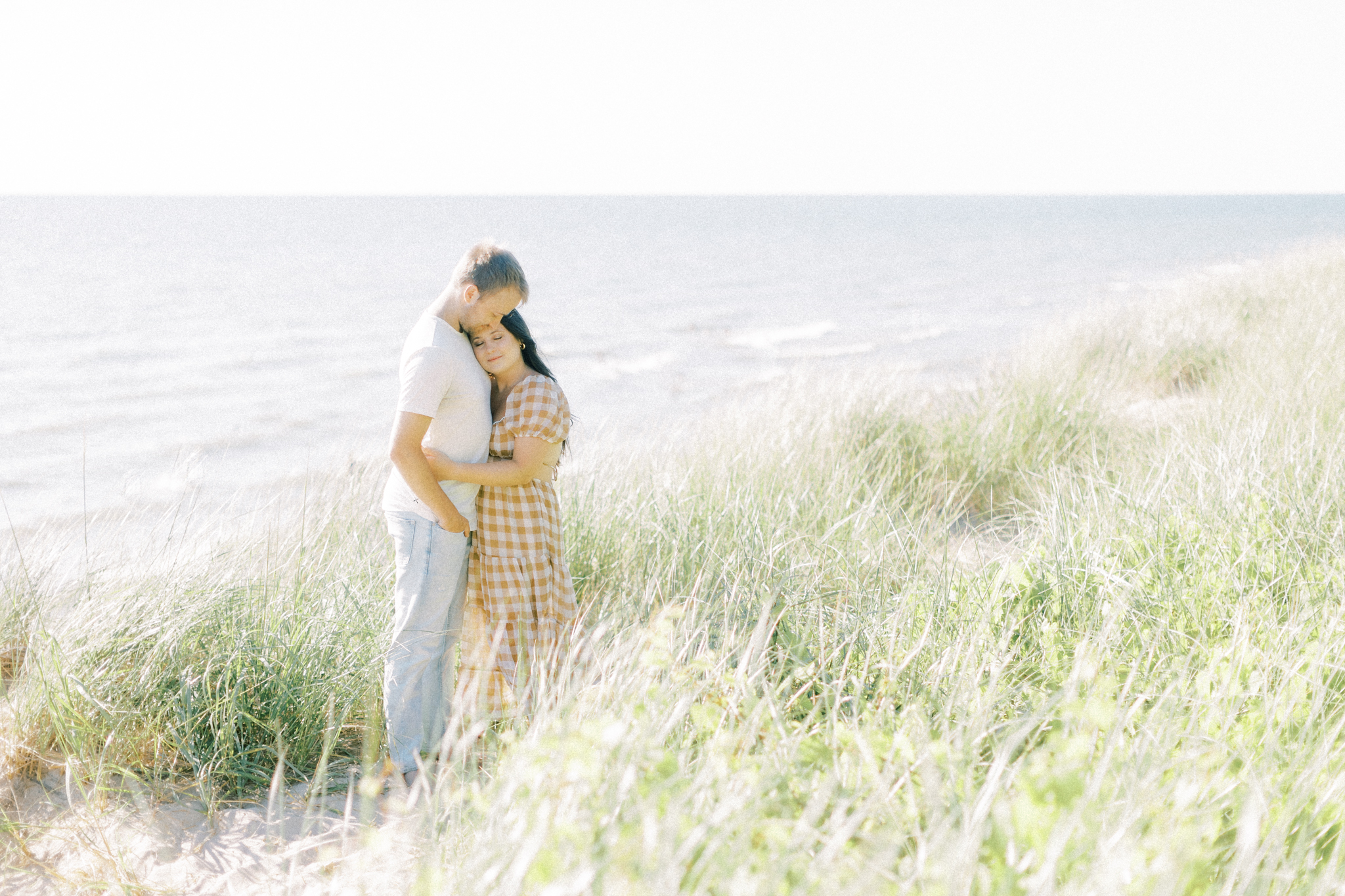 tunnel-park-beach-engagement-session-holland-michigan-hayley-moore-photography