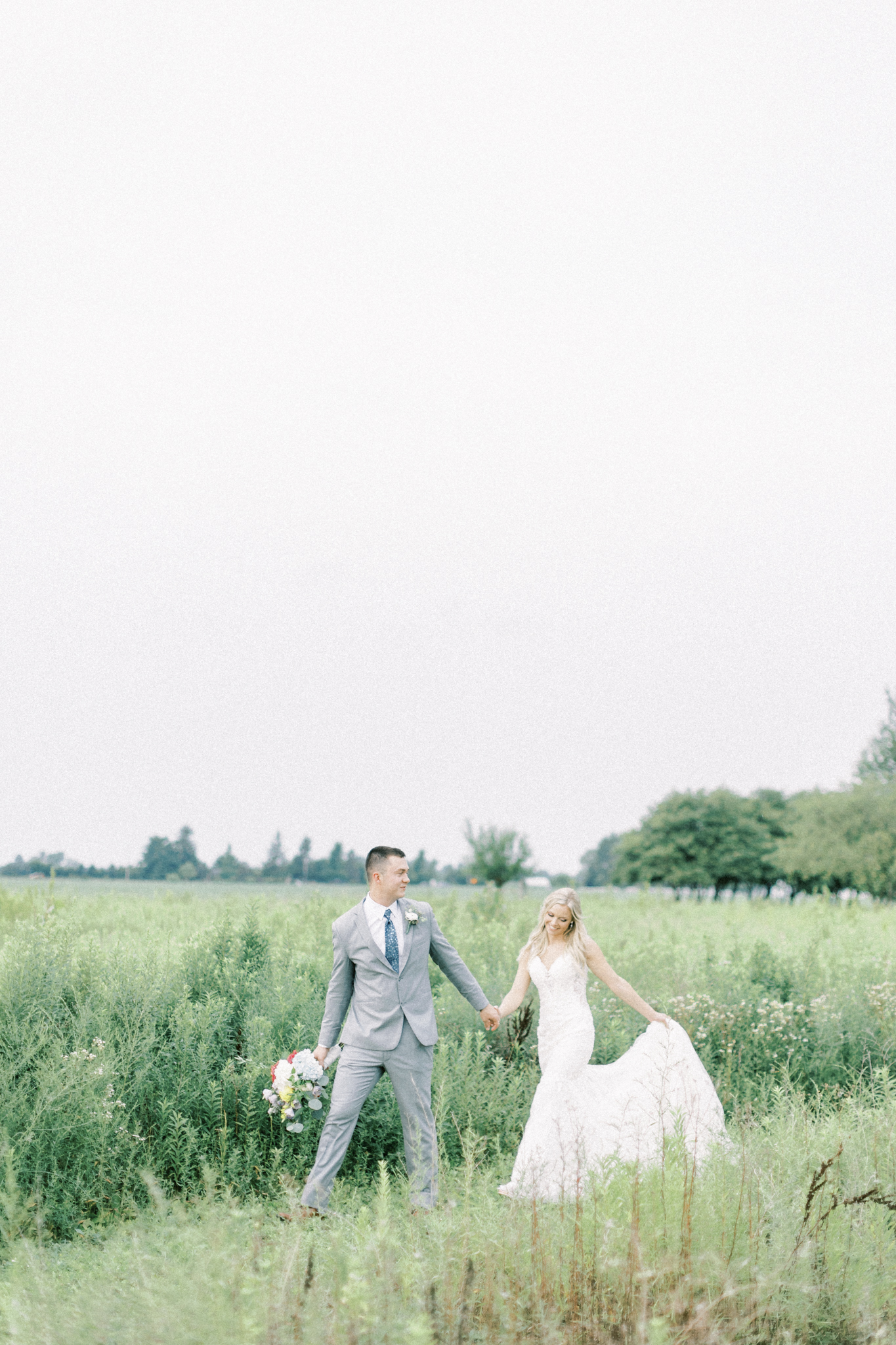 white-willow-farm-summer-wedding-hayley-moore-photography