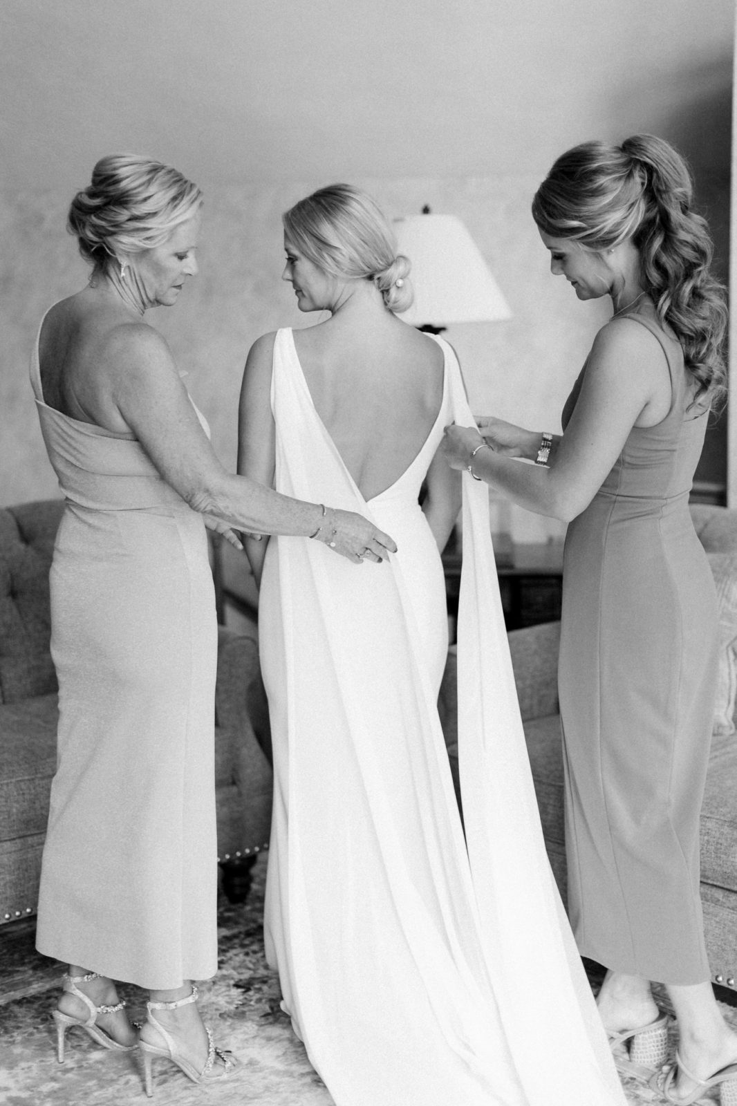 A Late Summer Wedding at Lizton Lodge in Indiana Mr + Mrs Holtze