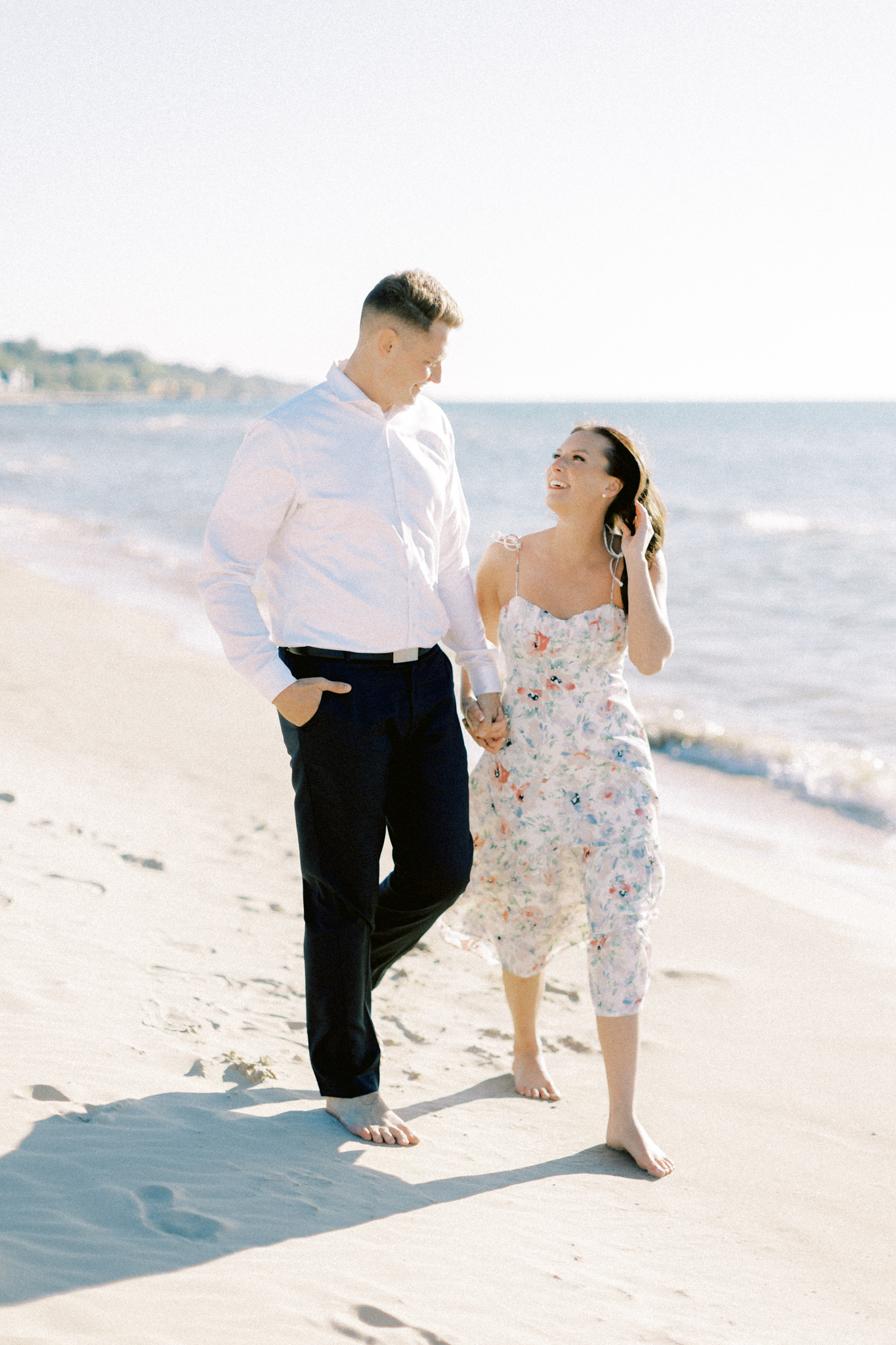 silver-beach-lake-michigan-engagement-session-allie-blake-hayley-moore-photography