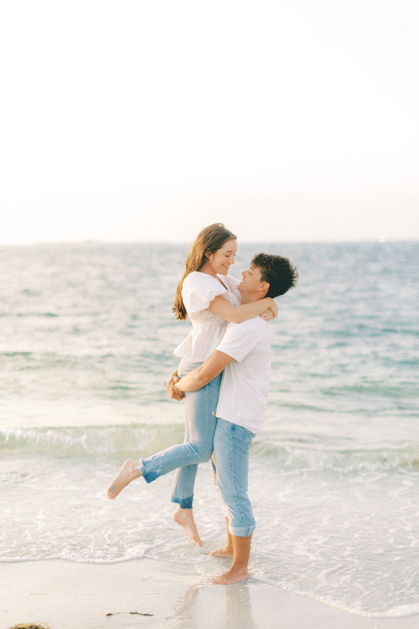 anna-maria-island-florida-engagement-session-hayley-moore-photography