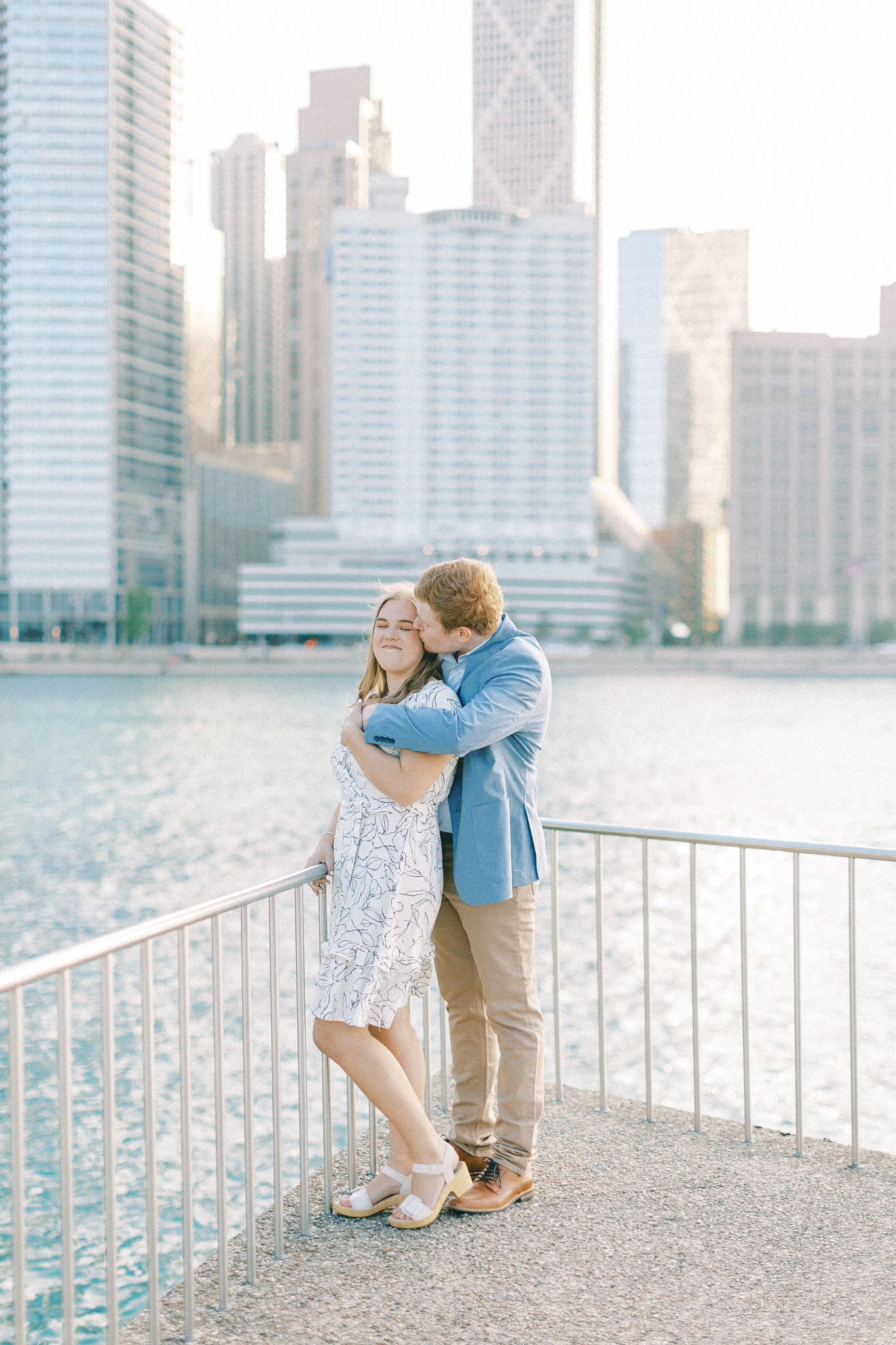 downtown-chicago-lincoln-park-lake-michigan-engagement-session-hayley-moore-photography