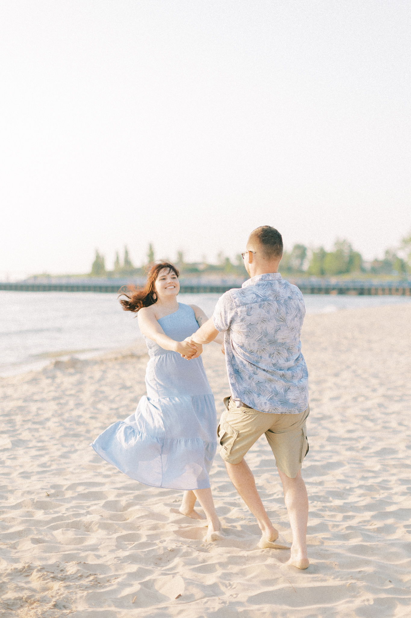 silver-beach-michigan-anniversary-session-hayley-moore-photography