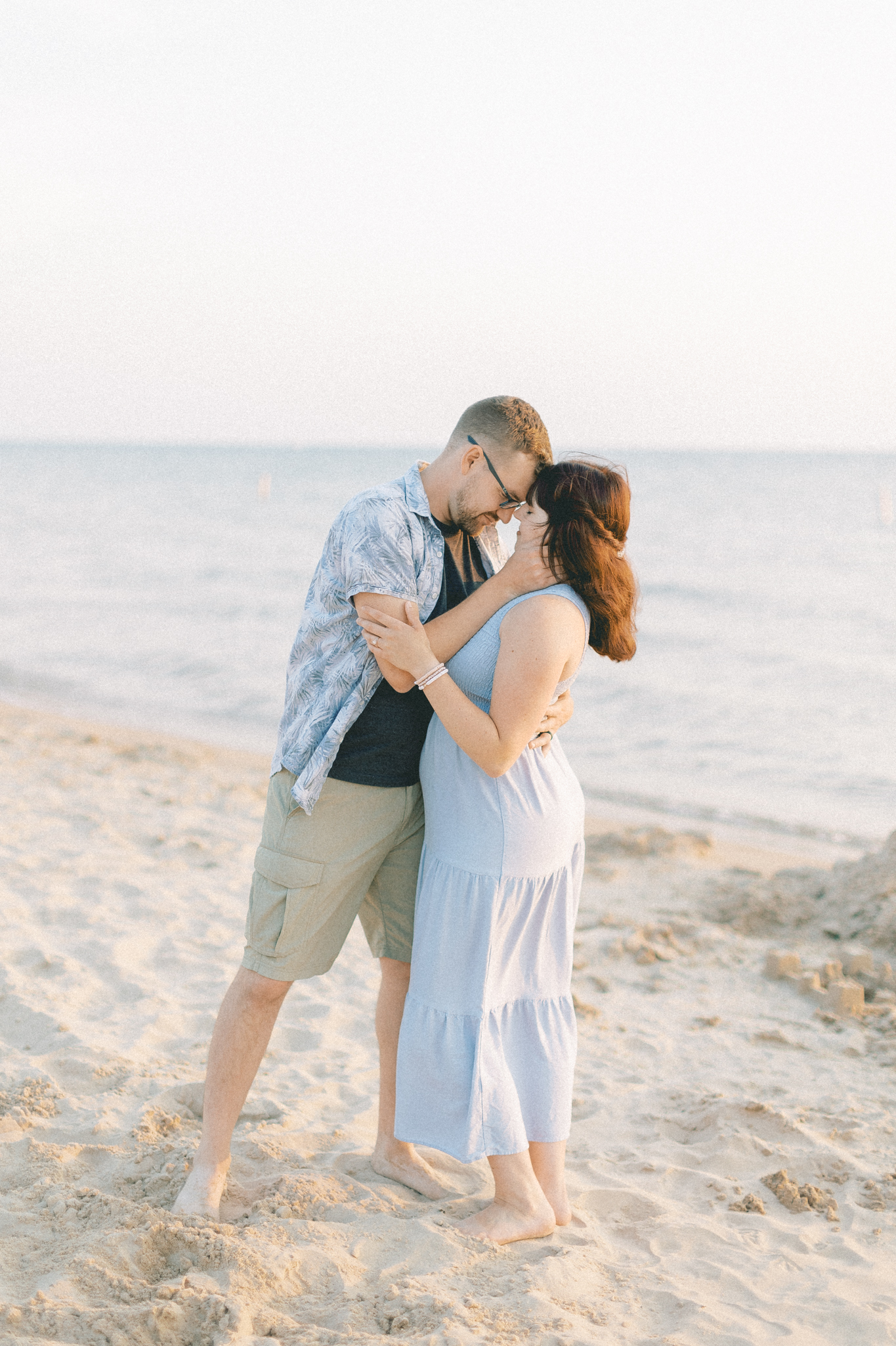 silver-beach-michigan-anniversary-session-hayley-moore-photography