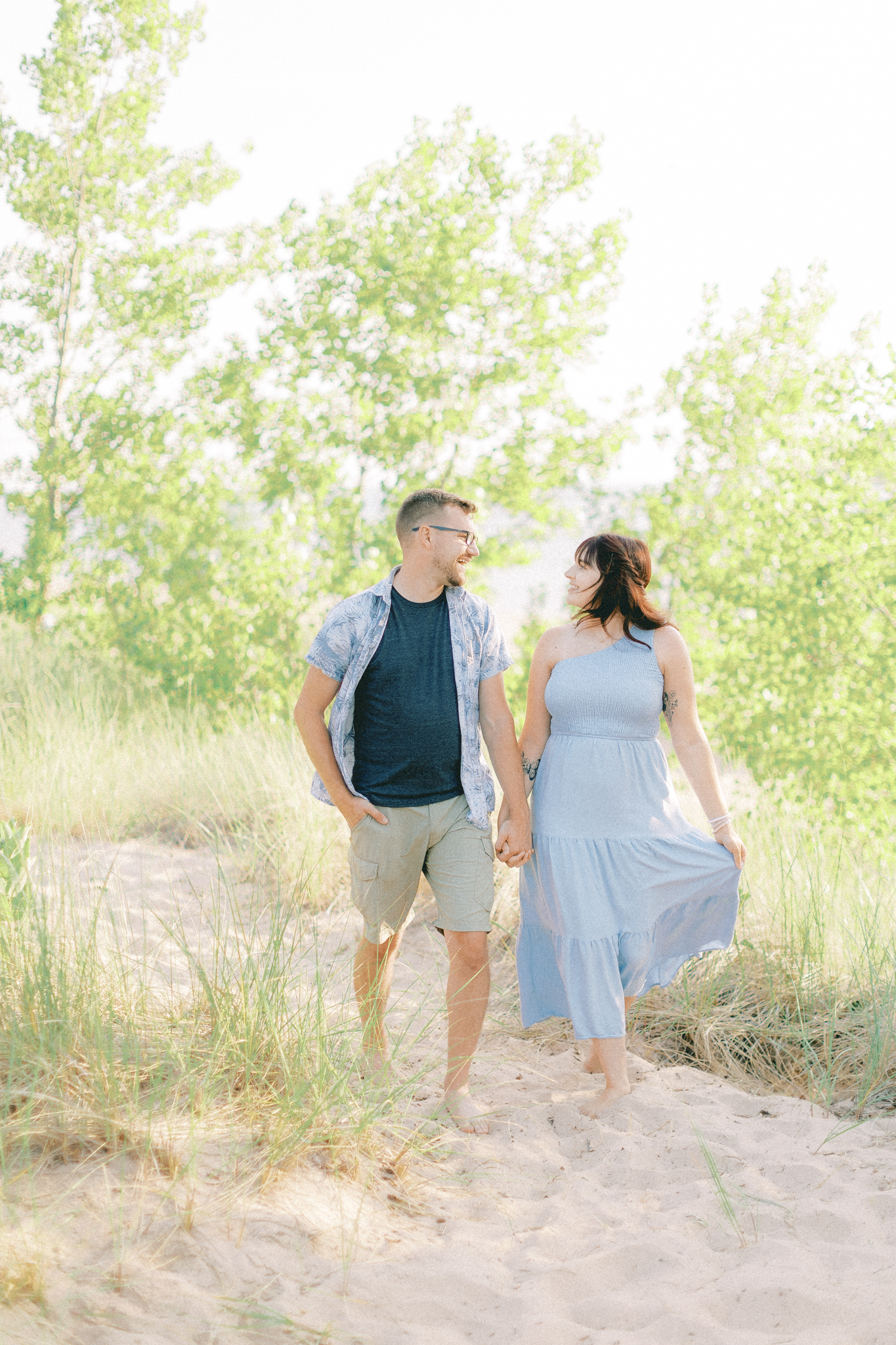 silver-beach-michigan-anniversary-session-hayley-moore-photography