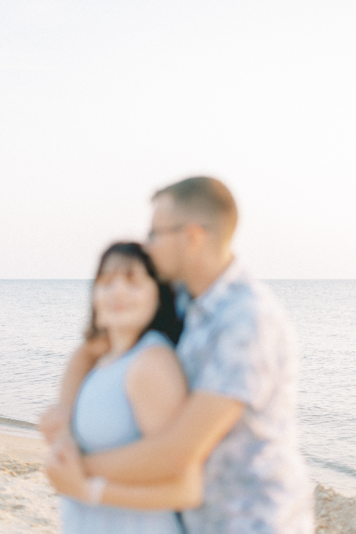 silver-beach-michigan-anniversary-session-hayley-moore-photography