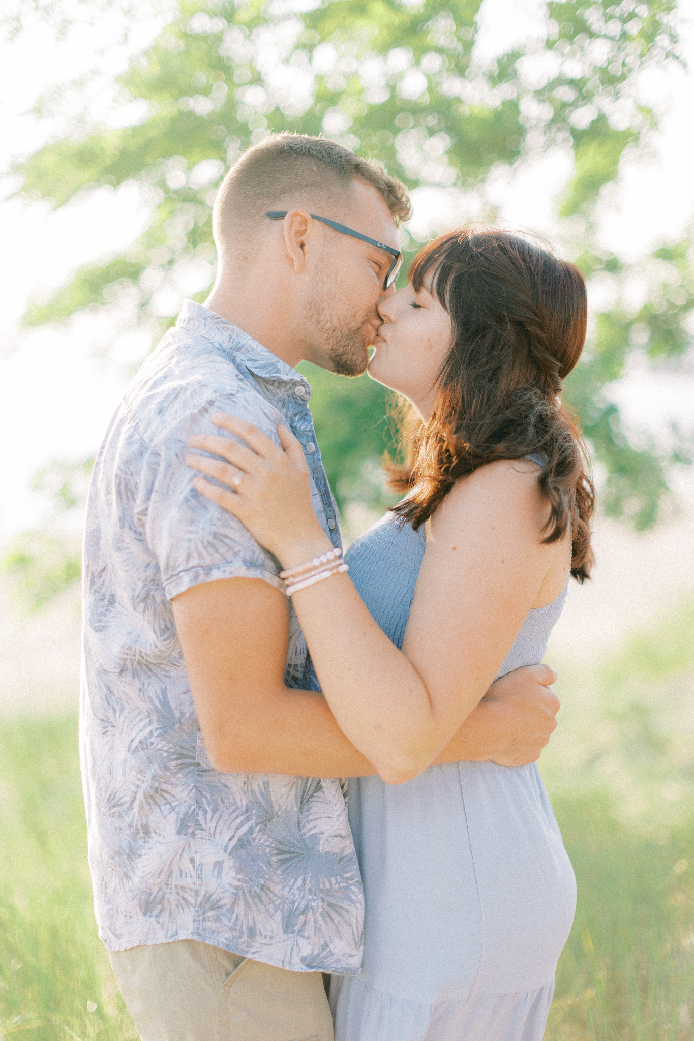 silver-beach-michigan-anniversary-session-hayley-moore-photography