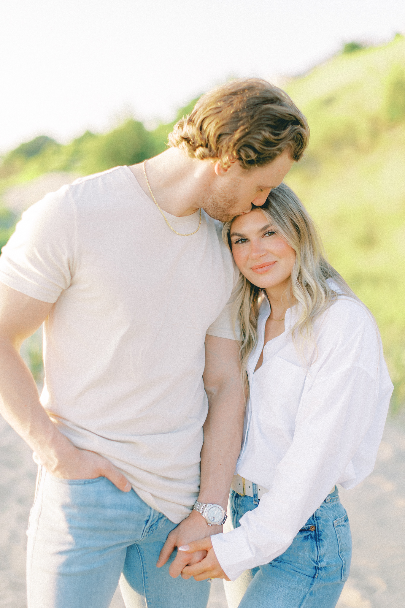 holland-michigan-lake-michigan-beach-hope-college-engagement-hayley-moore-photography