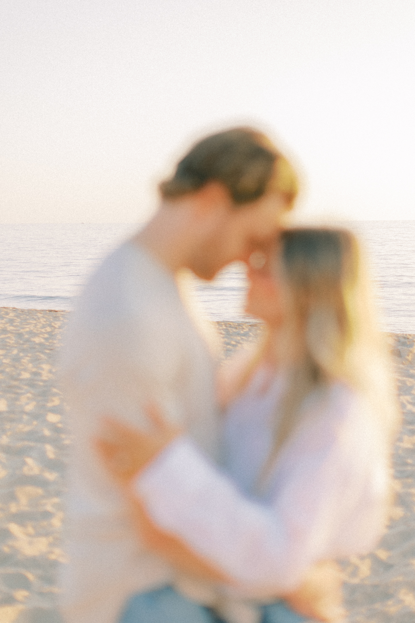 holland-michigan-lake-michigan-beach-hope-college-engagement-hayley-moore-photography