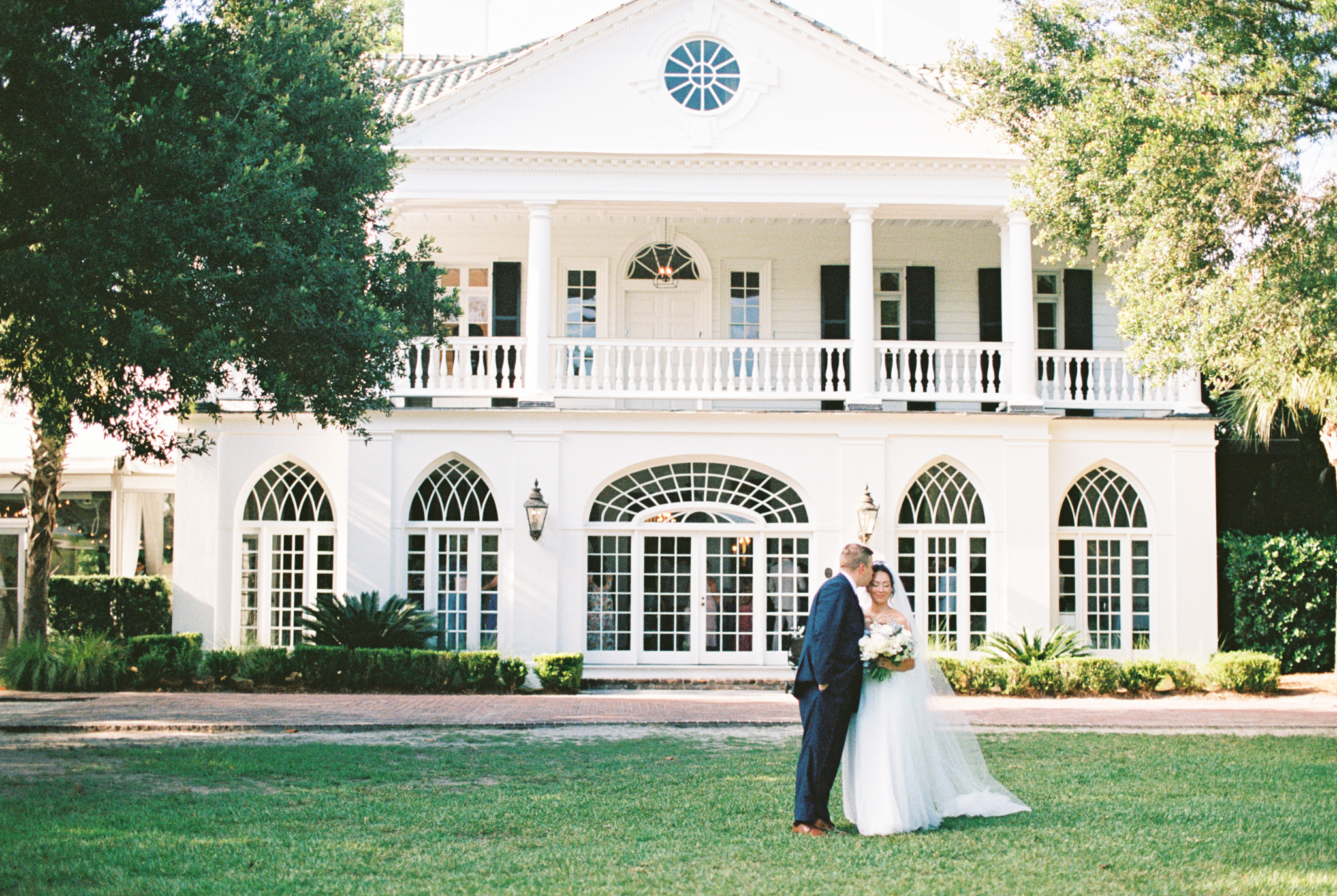 lowndes-grove-charleston-wedding-photographer-film-hayley-moore-photography