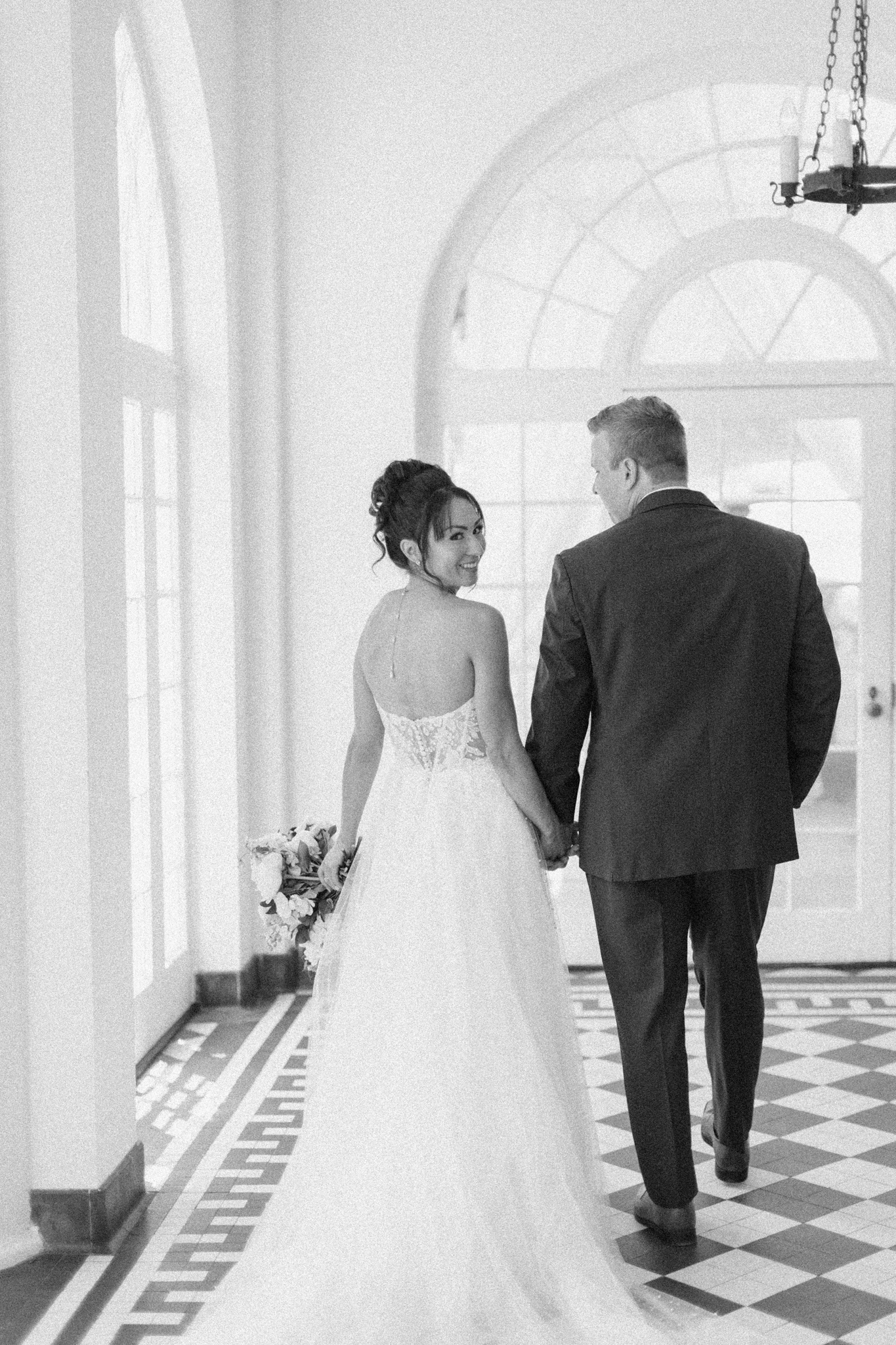 lowndes-grove-charleston-wedding-photographer-film-hayley-moore-photography