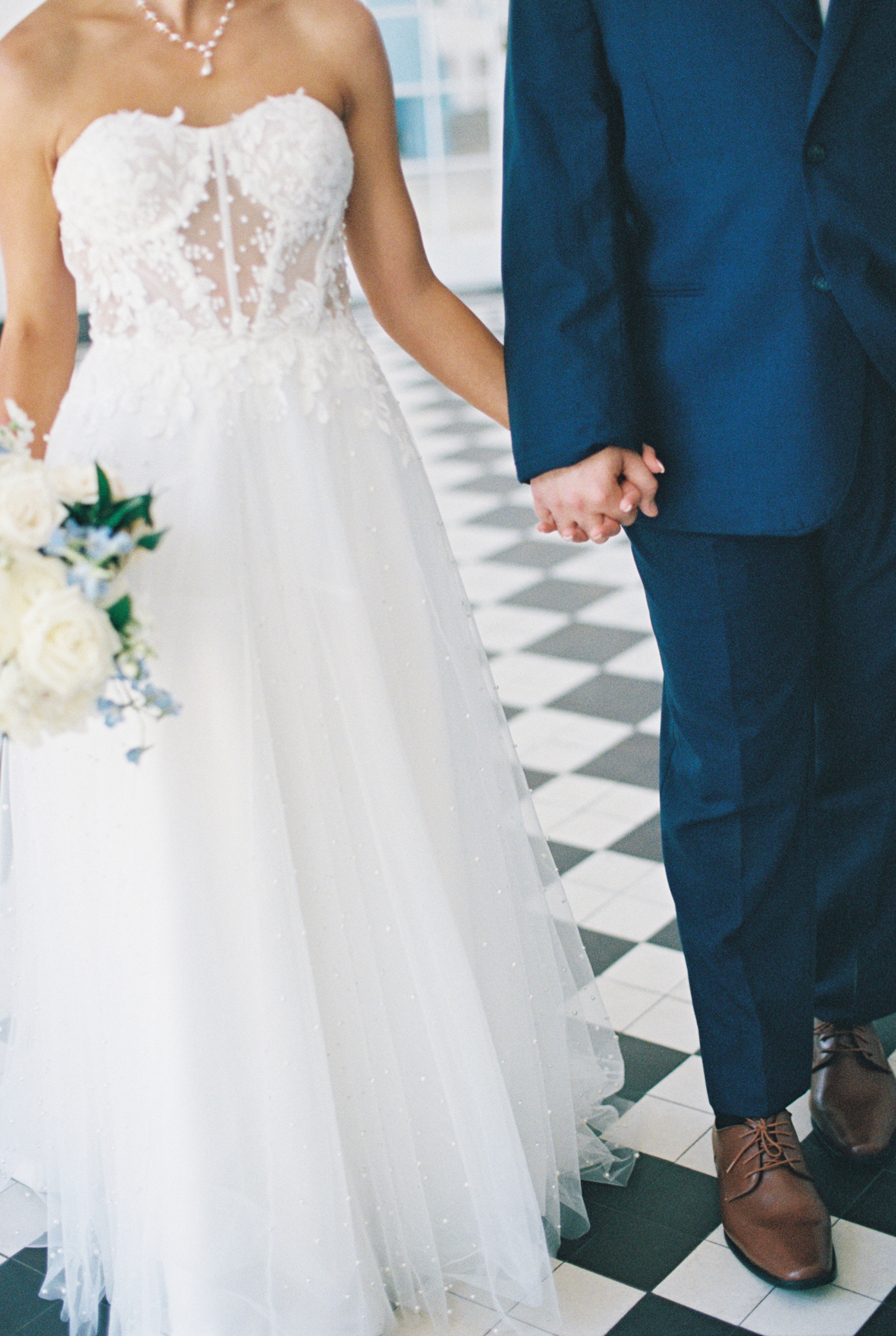 lowndes-grove-charleston-wedding-photographer-film-hayley-moore-photography