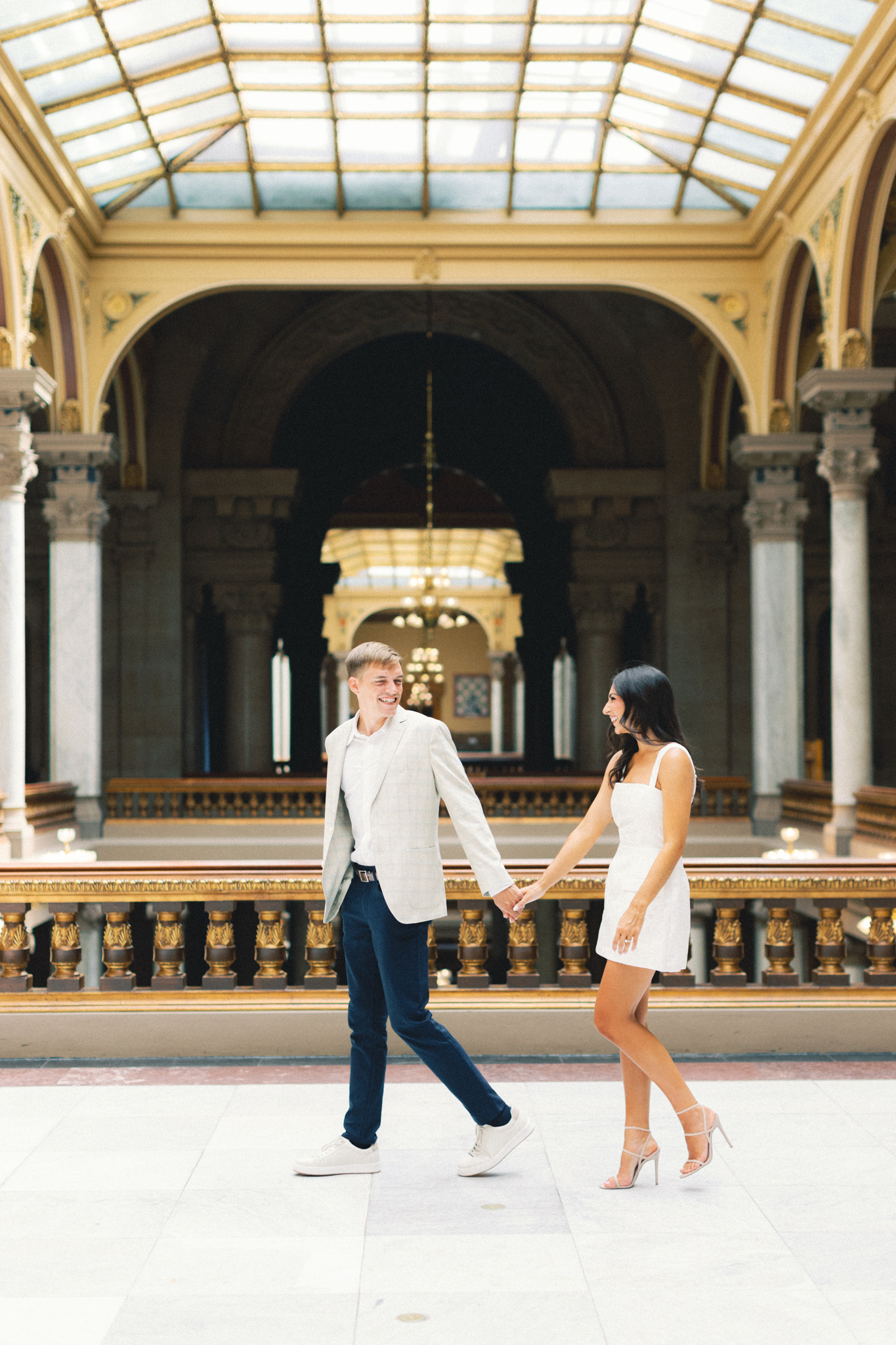 downtown-indianapolis-engagement-indiana-state-house-coxhall-gardens-hayley-moore-photography