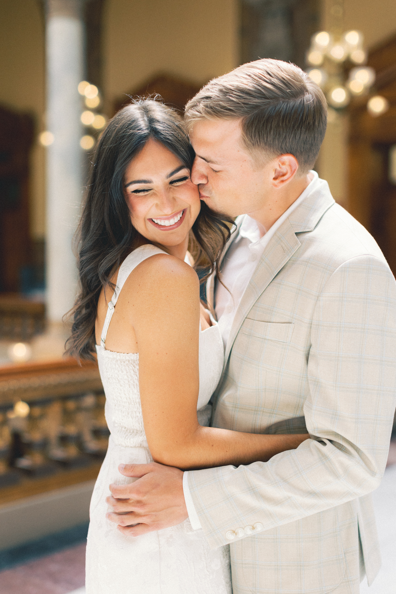 downtown-indianapolis-engagement-indiana-state-house-coxhall-gardens-hayley-moore-photography