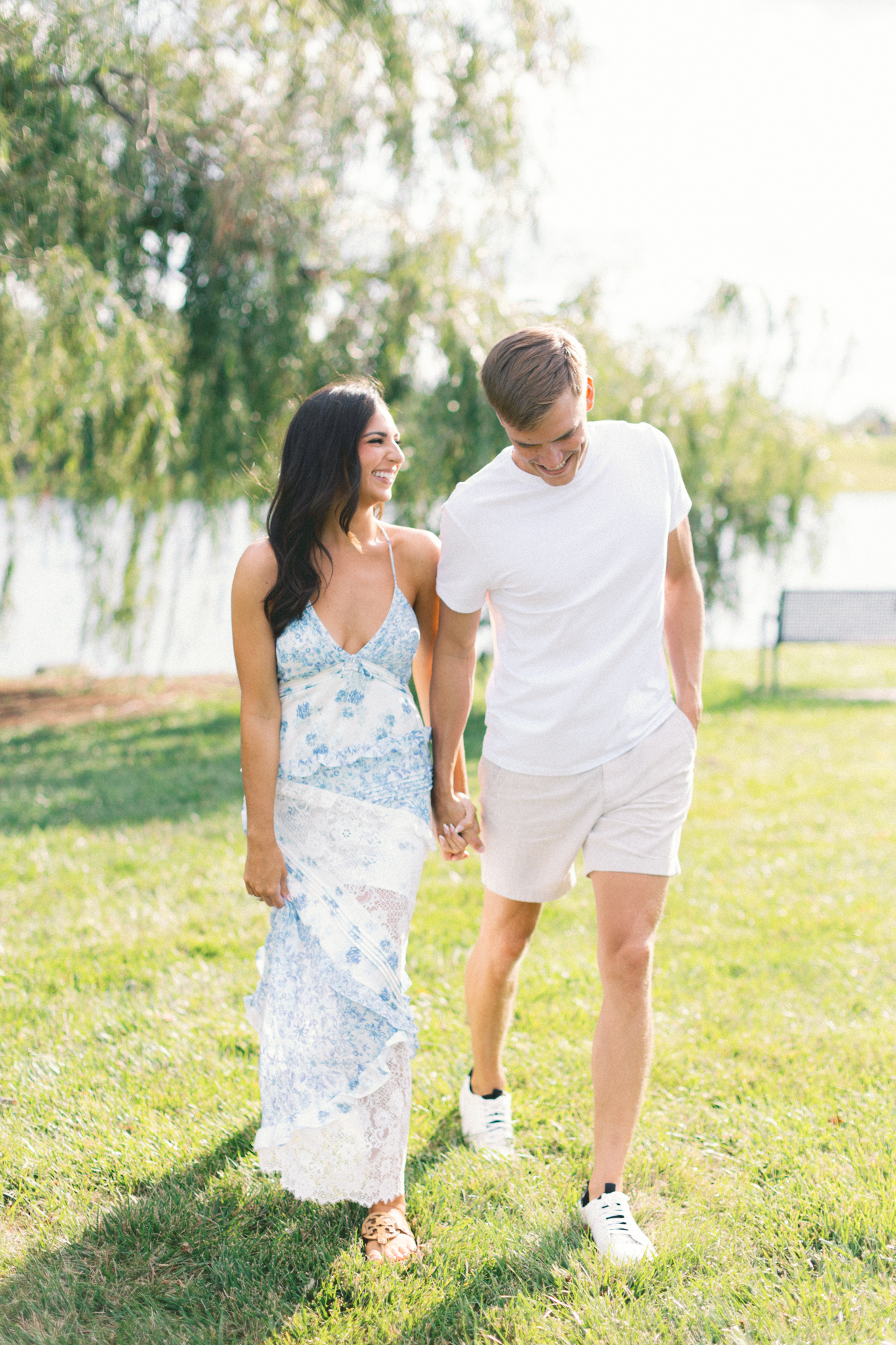 downtown-indianapolis-engagement-indiana-state-house-coxhall-gardens-hayley-moore-photography