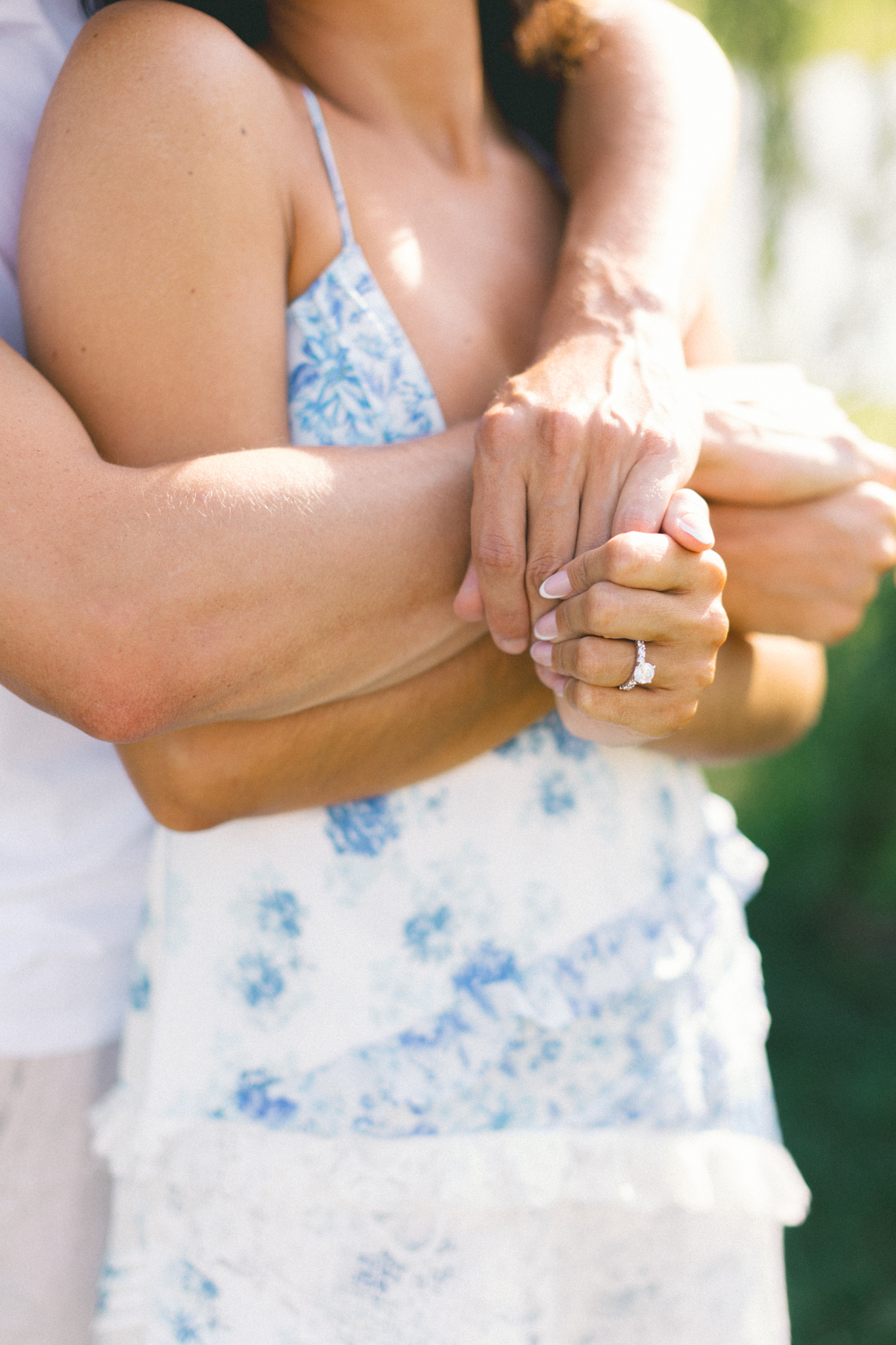 downtown-indianapolis-engagement-indiana-state-house-coxhall-gardens-hayley-moore-photography