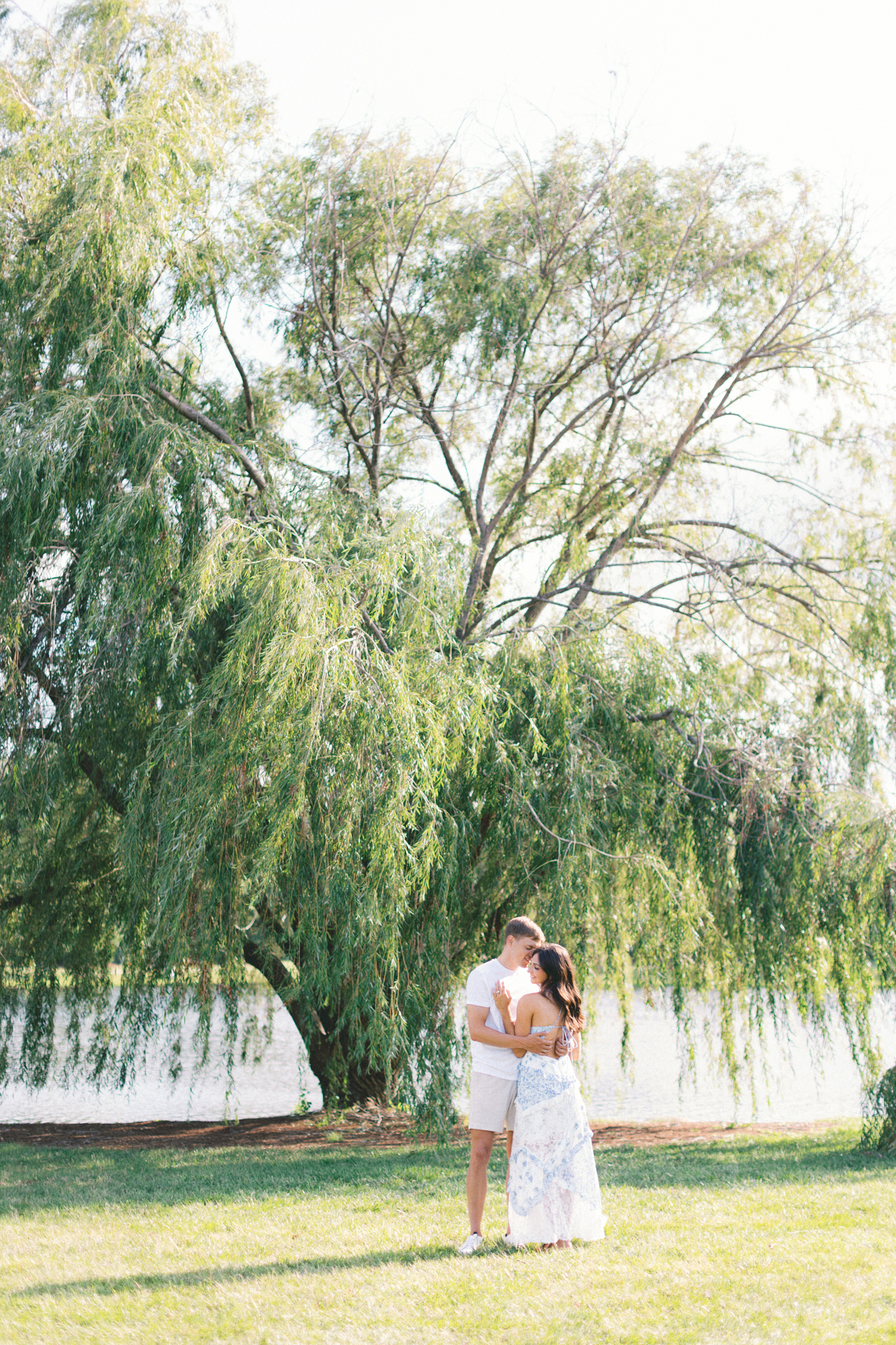 downtown-indianapolis-engagement-indiana-state-house-coxhall-gardens-hayley-moore-photography