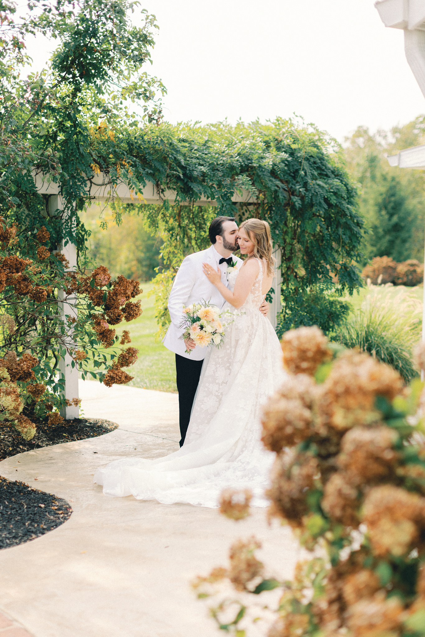 mustard-seed-gardens-luxury-wedding-photographer-hayley-moore-photography